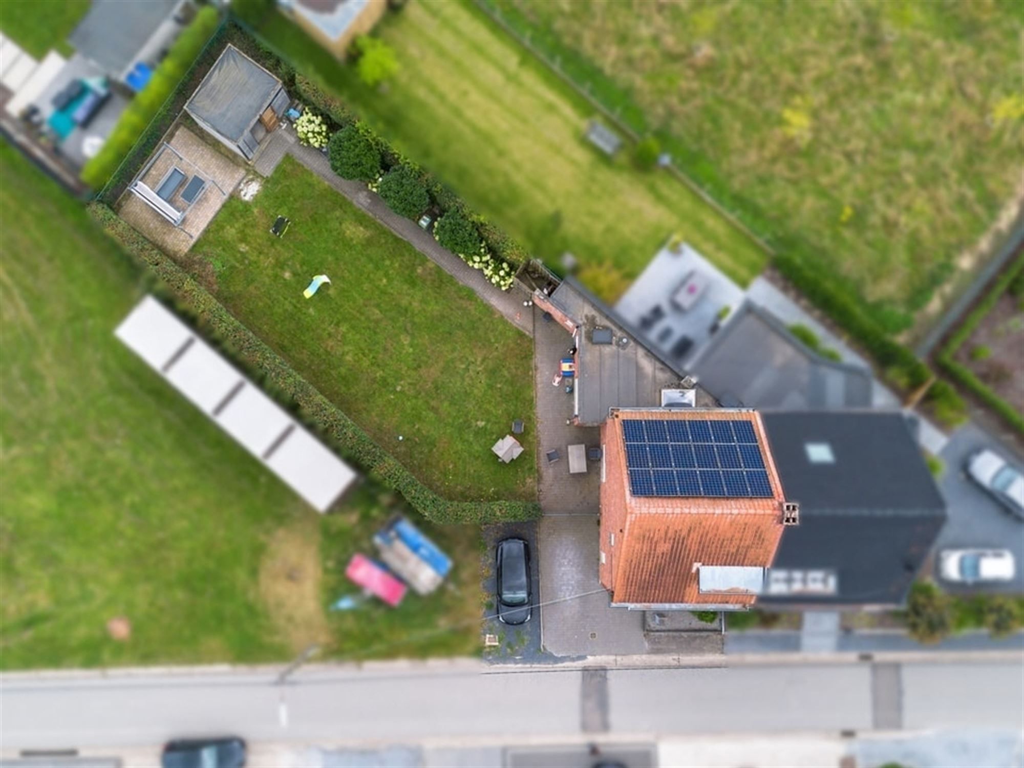 KNAP GERENOVEERDE EN INSTAPKLARE GEZINSWONING MET 18 ZONNEPANELEN IN HOEPERTINGEN  foto 3