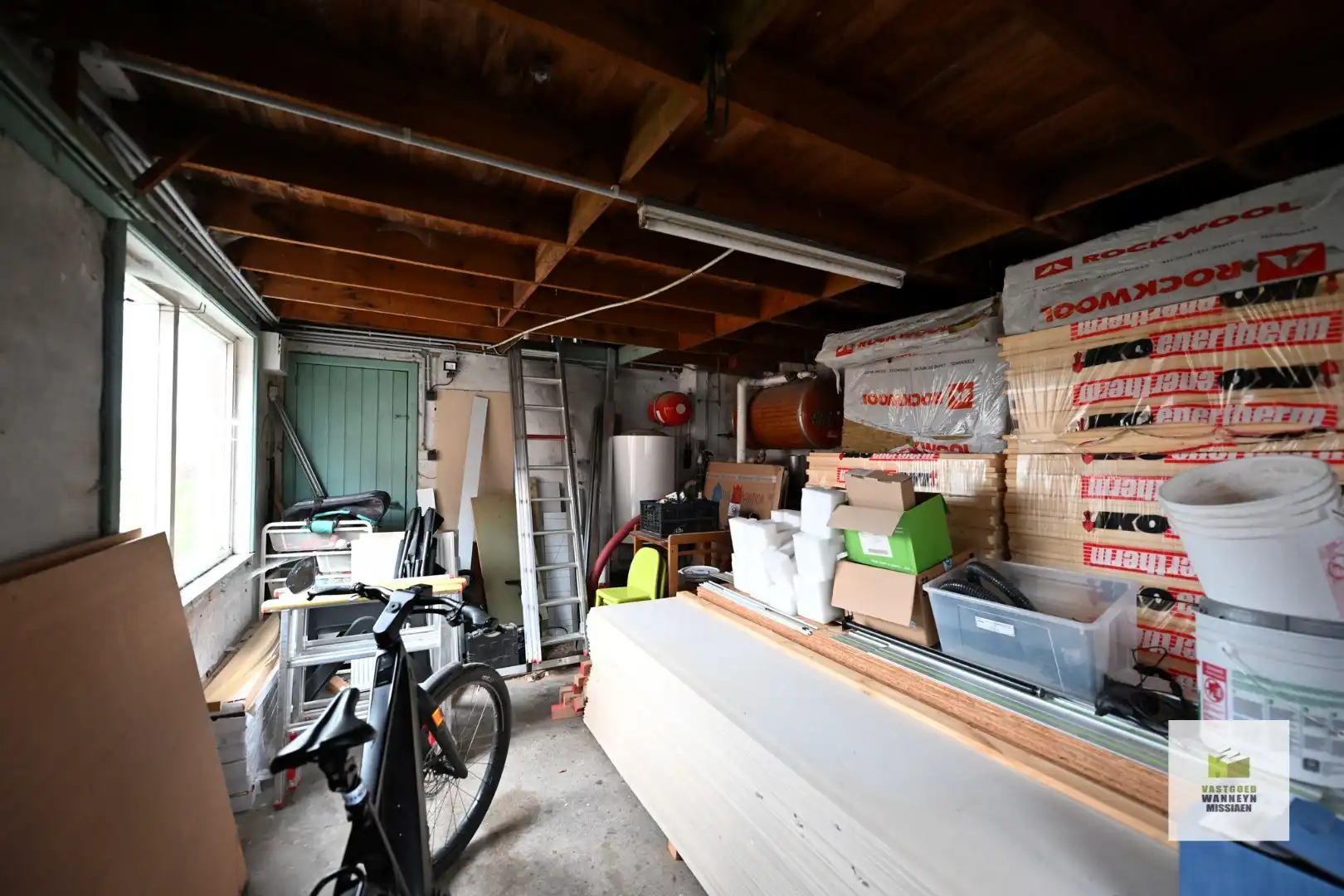Halfopen bebouwing met 4 slaapkamers en bijgebouw op 991m2 foto 22