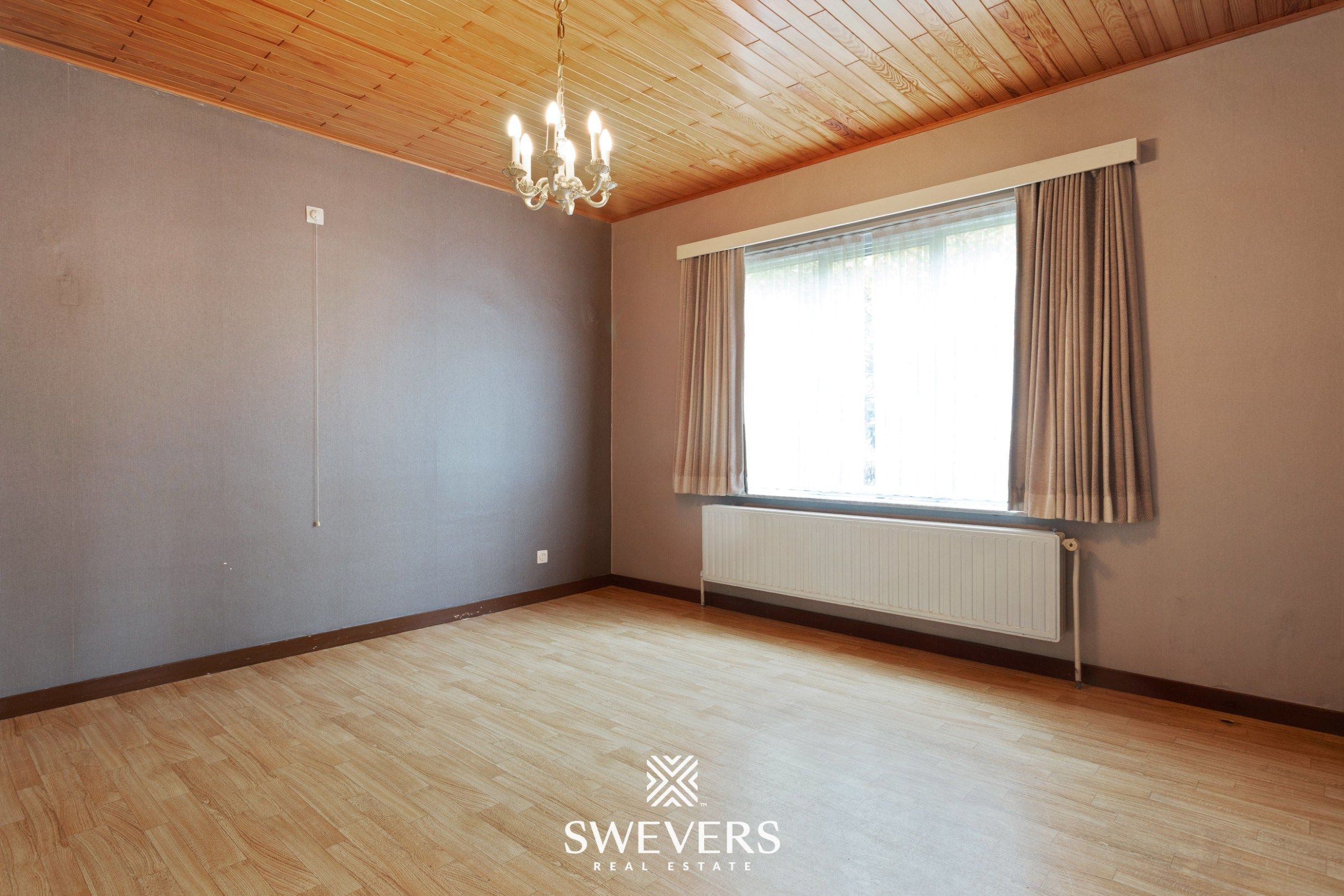 Gelijkvloerse woning met 4 slaapkamers op 8a85 te Viversel. foto 20