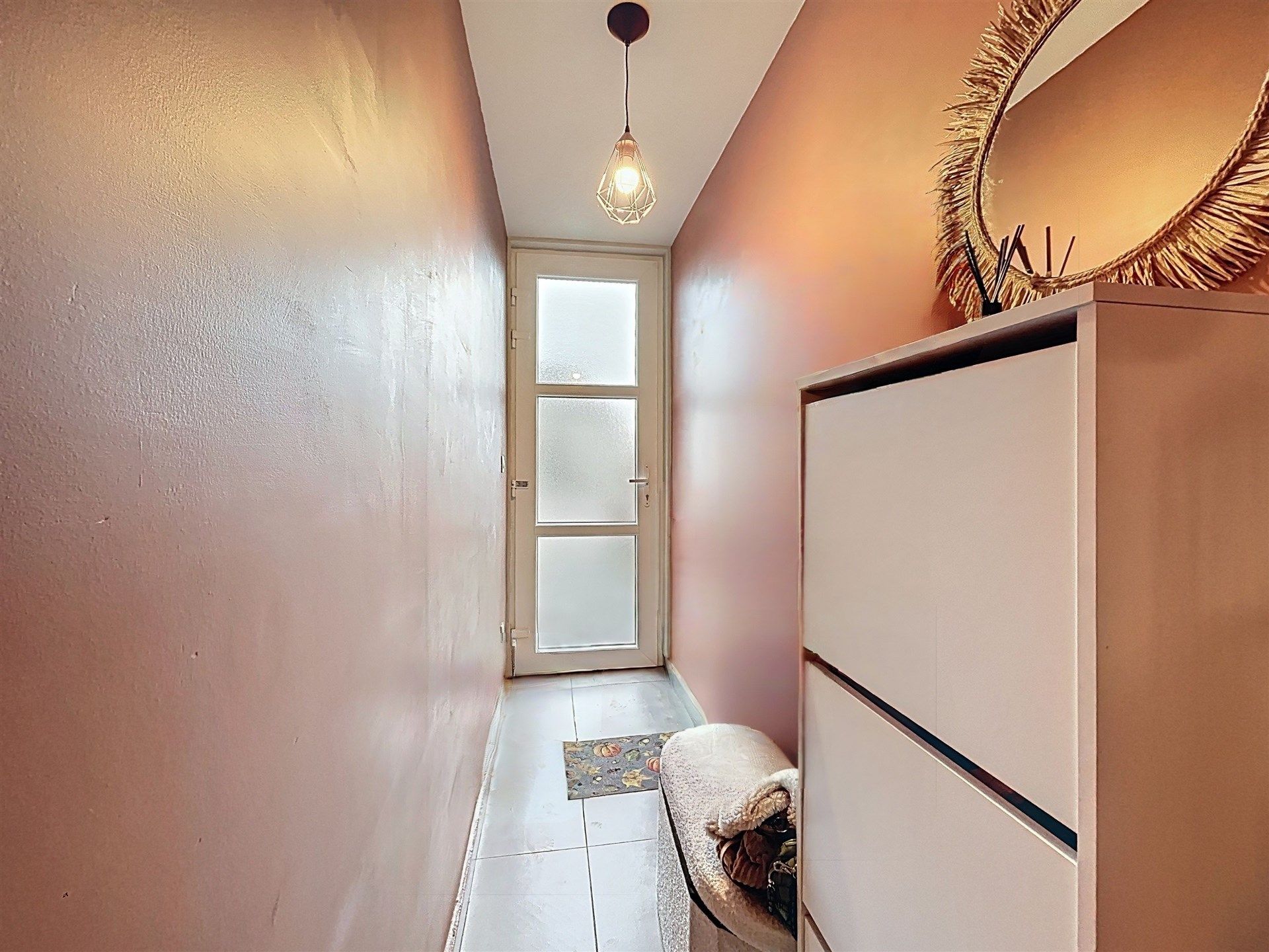 instapklare gezinswoning met 3 slp en oprit op toplocatie foto 16