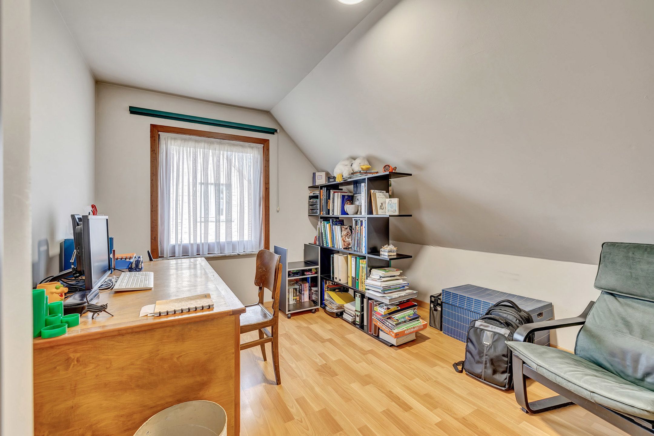 Charmante, vrijstaande woning in een verkeersluwe straat foto 17