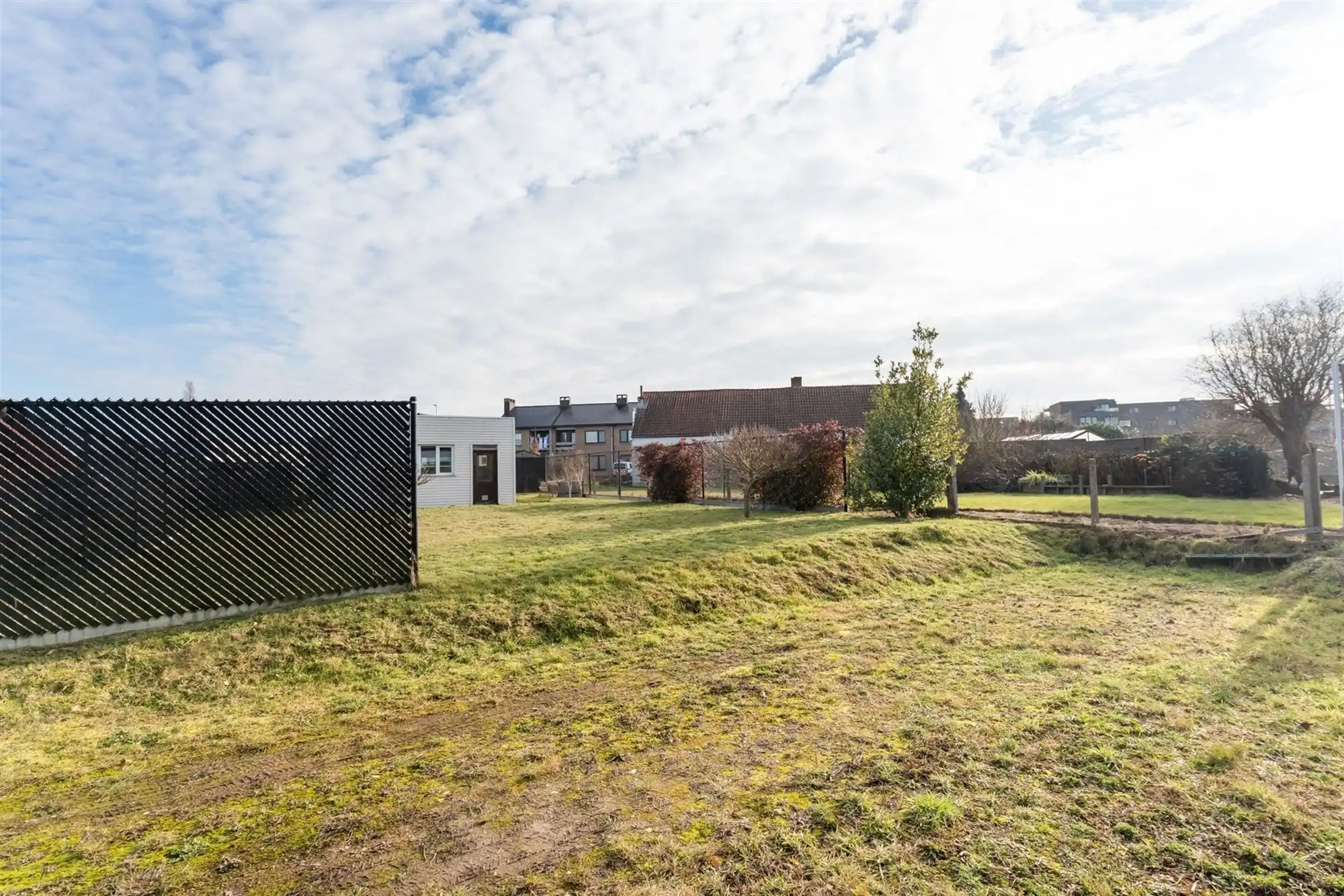 AF TE WERKEN RUIME WONING (222M²) MET 2 SLAAPKAMERS EN TUIN MET TUINKAMER OP 6A 81CA TE PAAL  foto 23