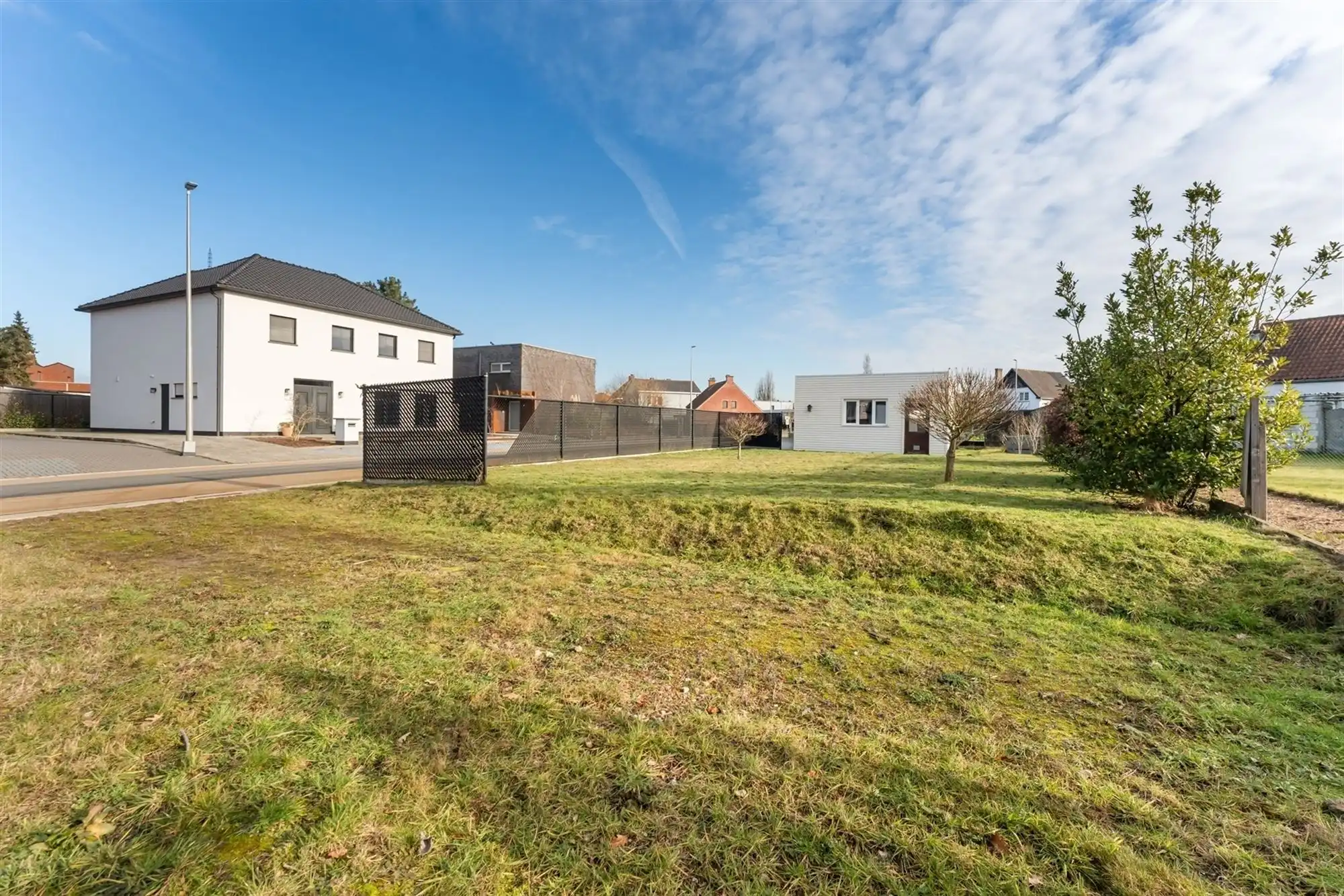 AF TE WERKEN RUIME WONING (222M²) MET 2 SLAAPKAMERS EN TUIN MET TUINKAMER OP 6A 81CA TE PAAL  foto 23