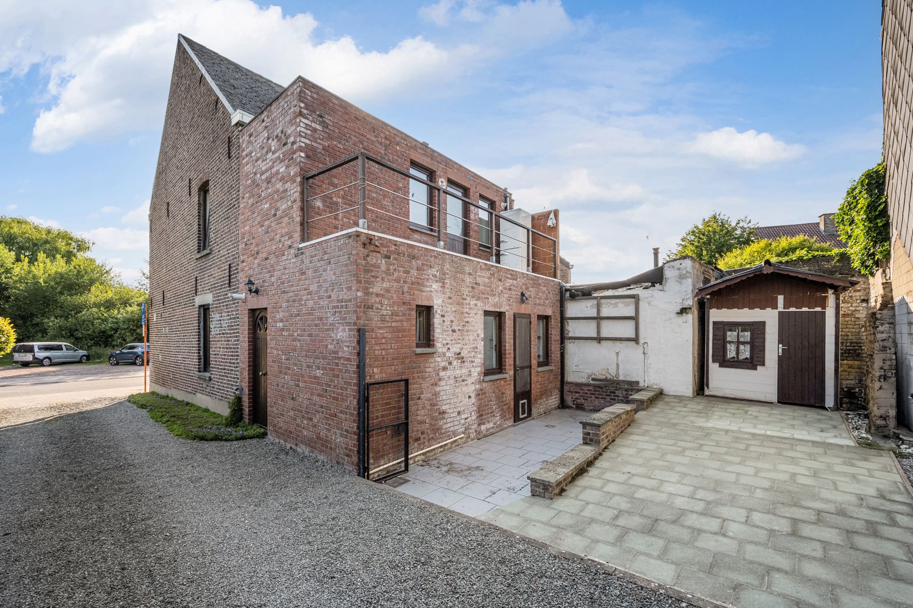 Appartementsgebouw met 2 entiteiten en terrassen foto 23
