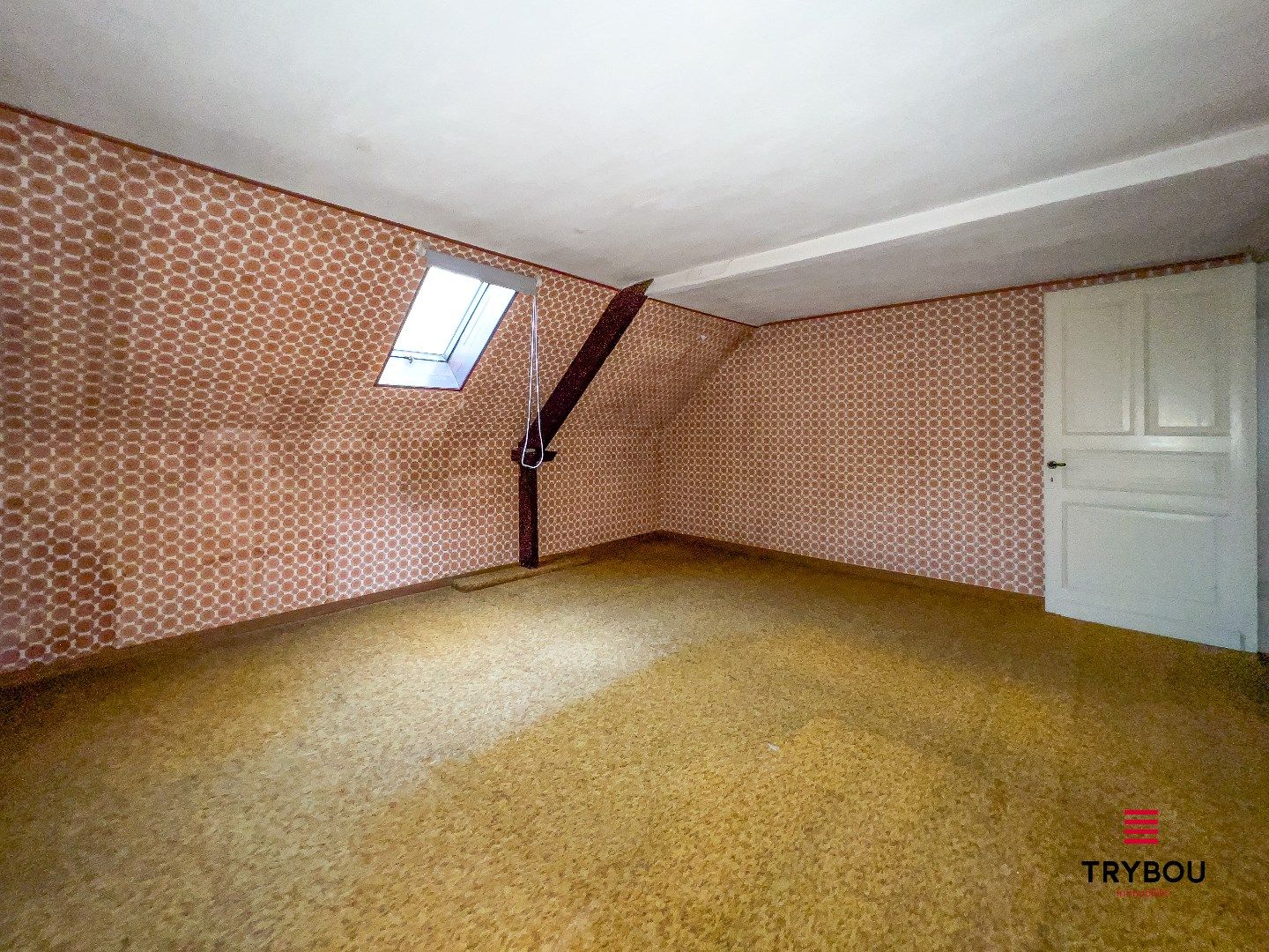 Te renoveren woning in centrum van Houthulst op perceel van 1042m² foto 14