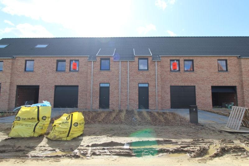 Zeer energiezuinige nieuwbouwwoning te Roeselare foto 11