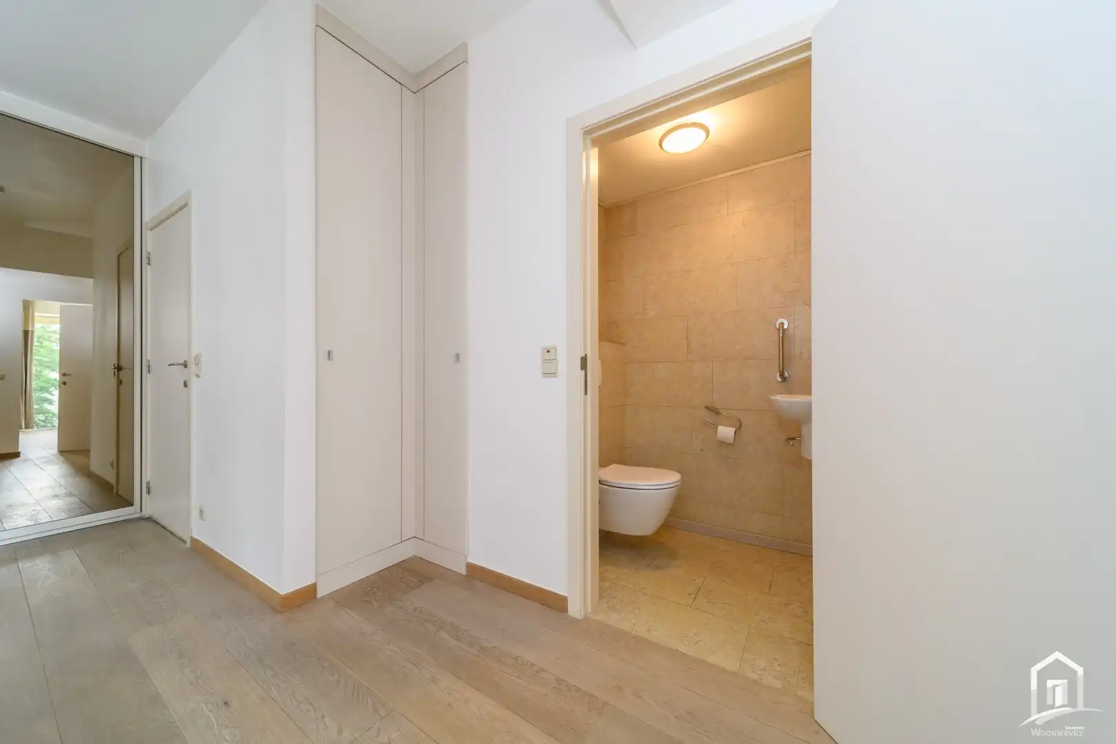 Instapklaar appartement met 2 slaapkamers in centrum Aalst foto 3