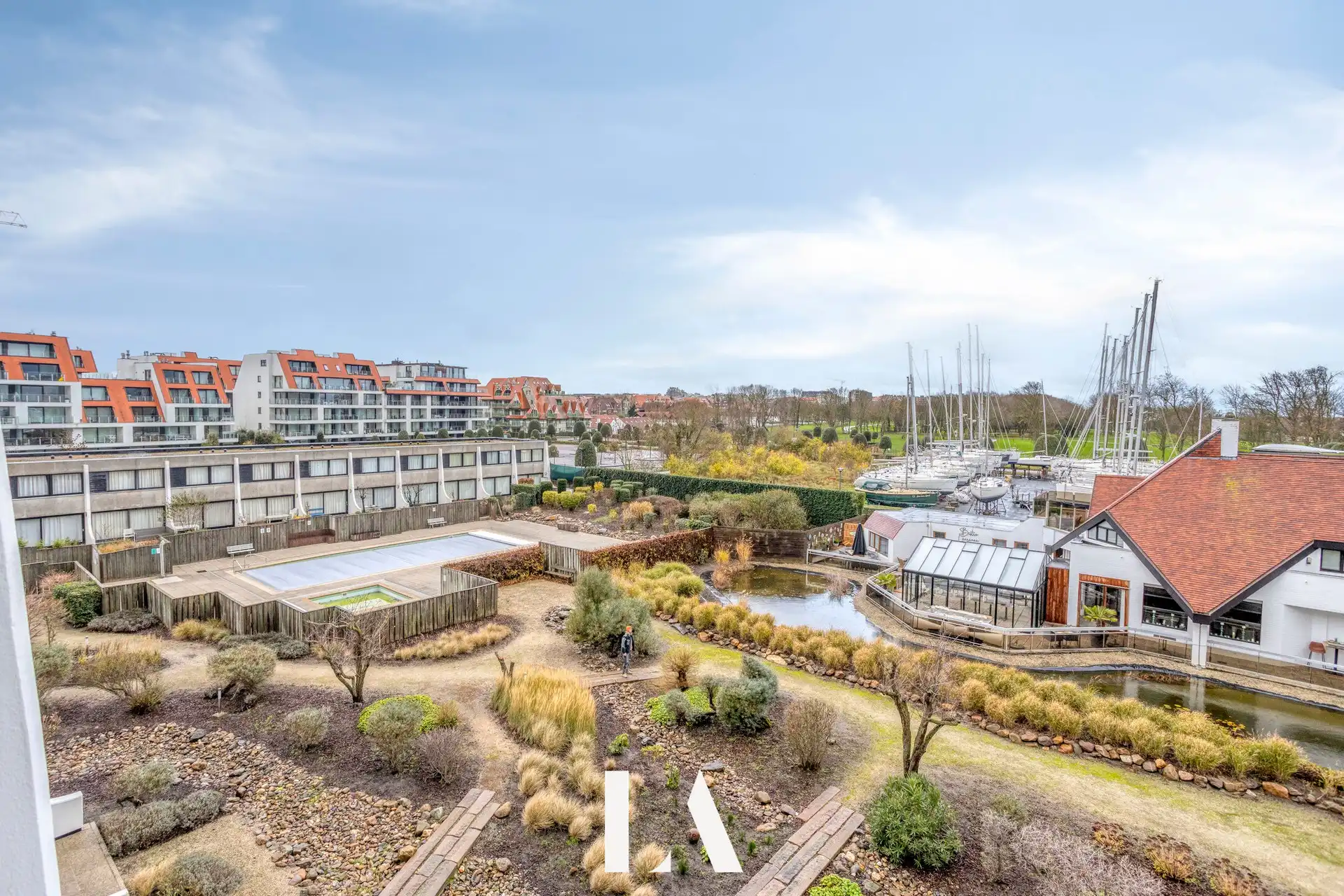 Studio met terras en parking bij de Havengeul. foto 10