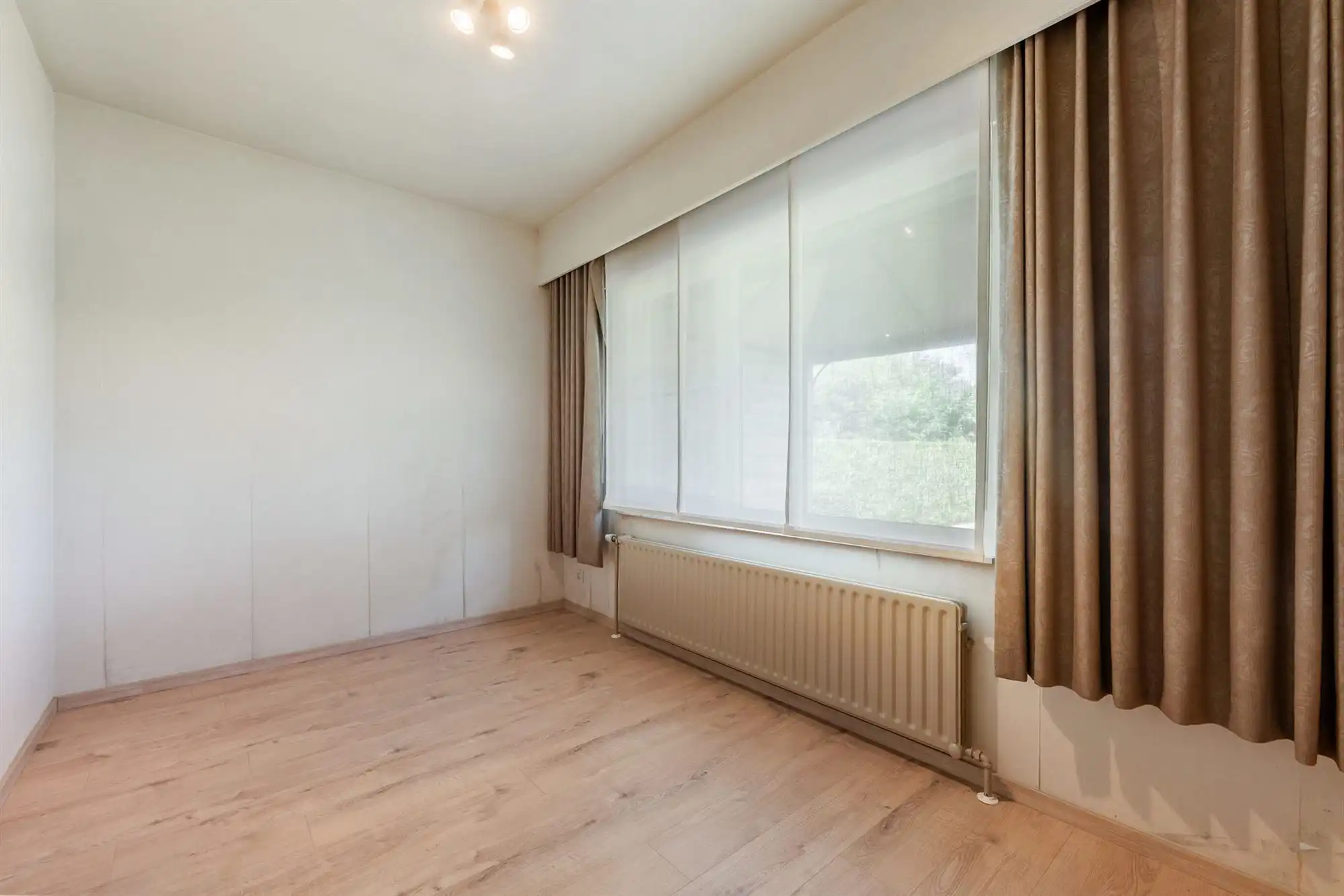 INSTAPKLARE GELIJKVLOERSE WONING OP RUSTIGE LIGGING foto 13