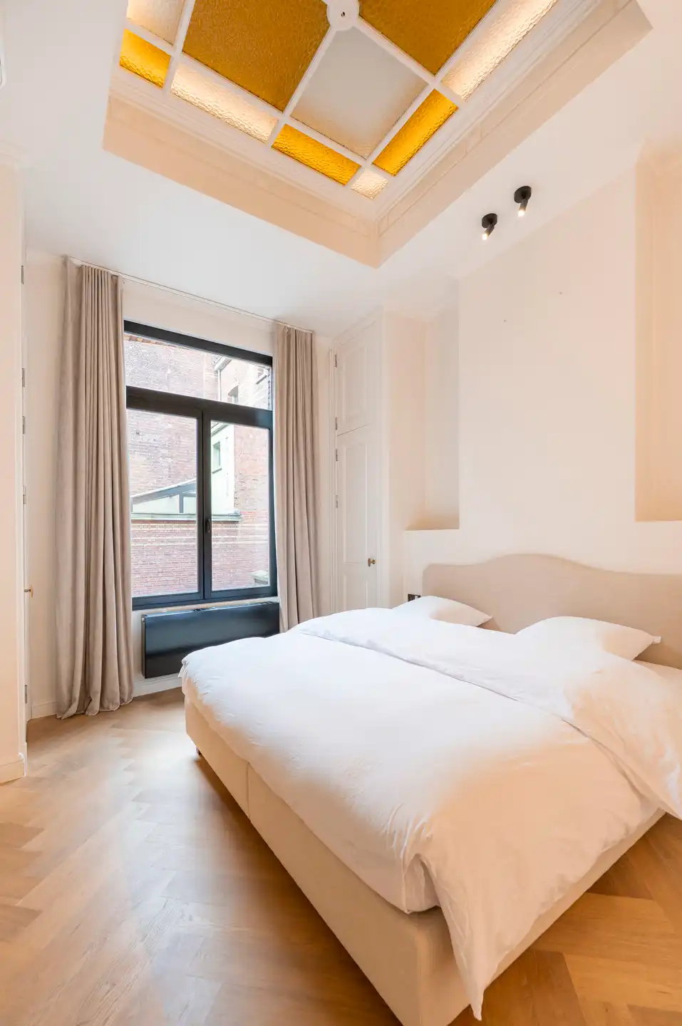 ANTWERPEN - Bijzonder herenhuis foto 19