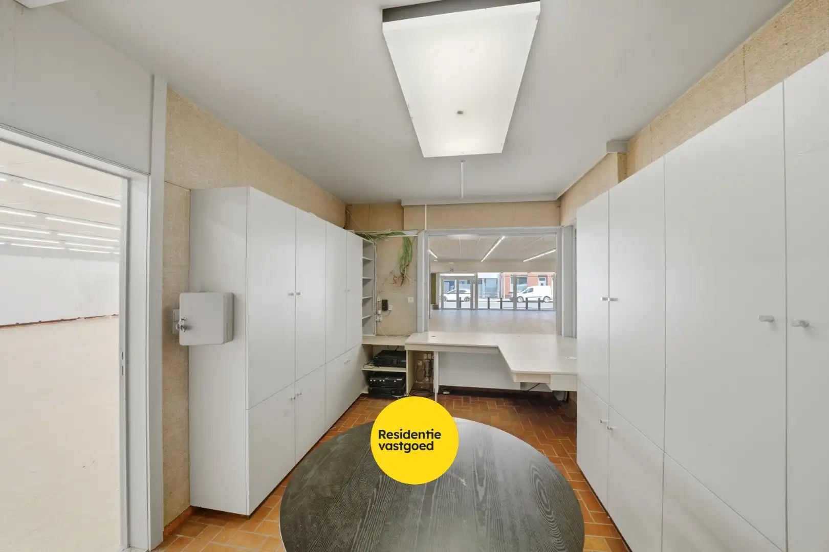 Commerciële ruimte te huur in het centrum van Aartrijke foto 13