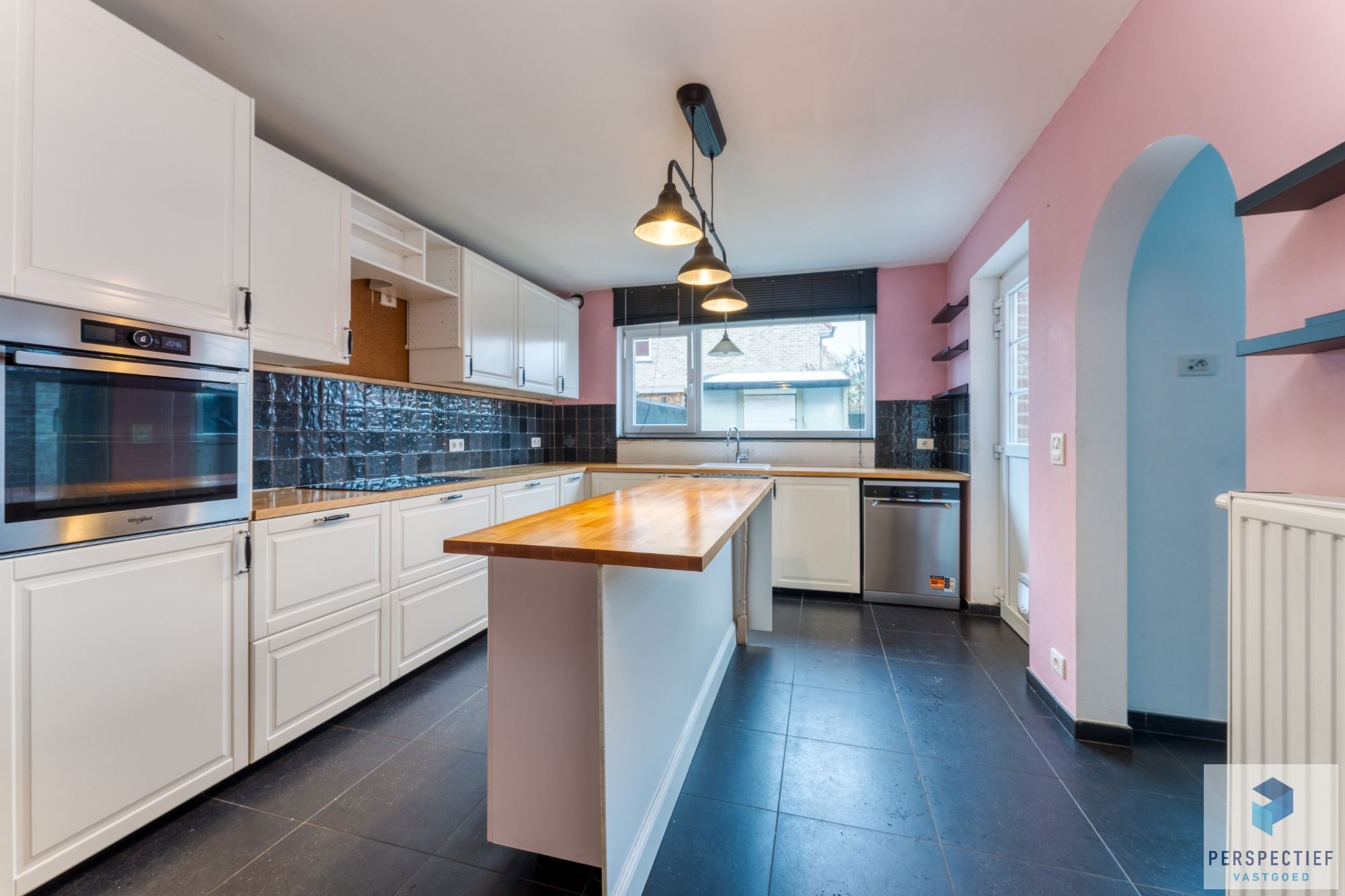 VERRASSEND RUIME en ENERGIEZUINIGE WONING met ZONGERICHTE TUIN foto 5