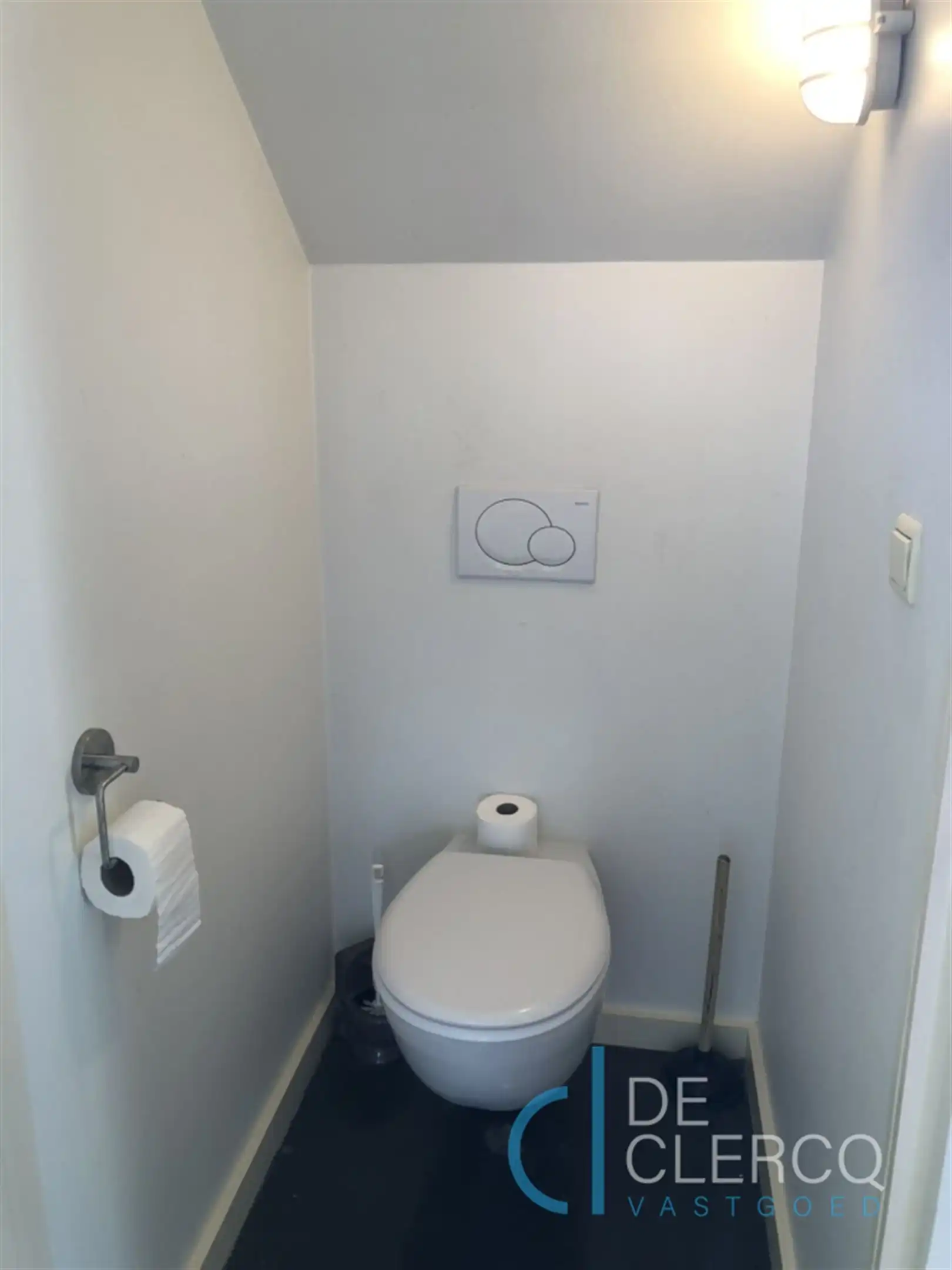 Toffe studio TE HUUR in het centrum van Lochristi! foto 8