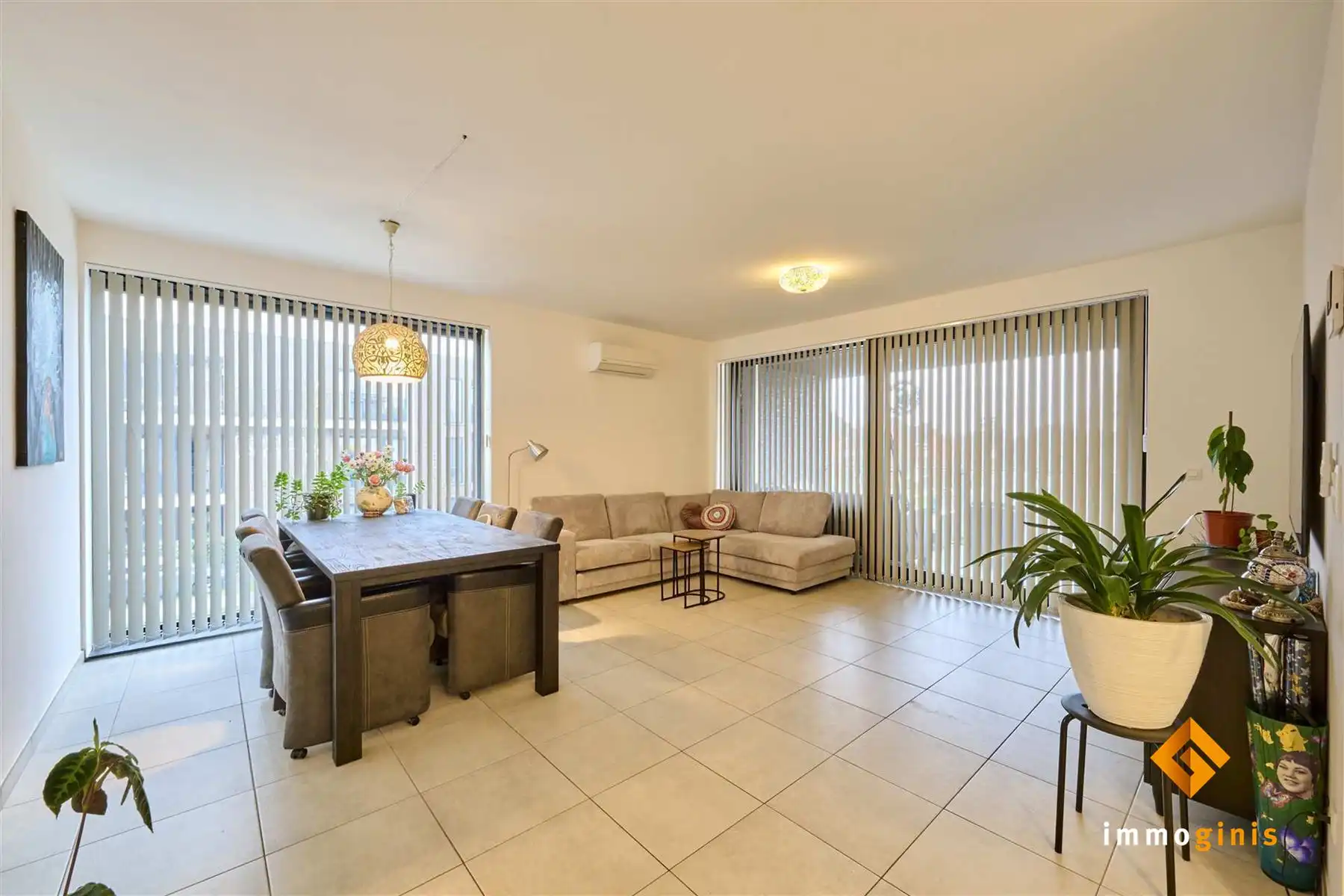 Recent en instapklaar 1-slaapkamerappartement met overdekt terras. foto 2