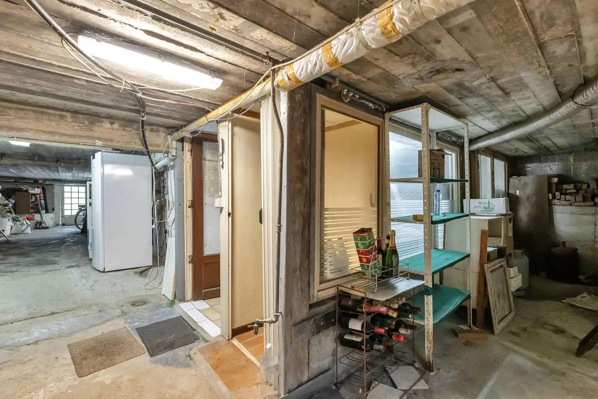 Ruime bungalow met uitzonderlijk potentieel op toplocatie foto 21