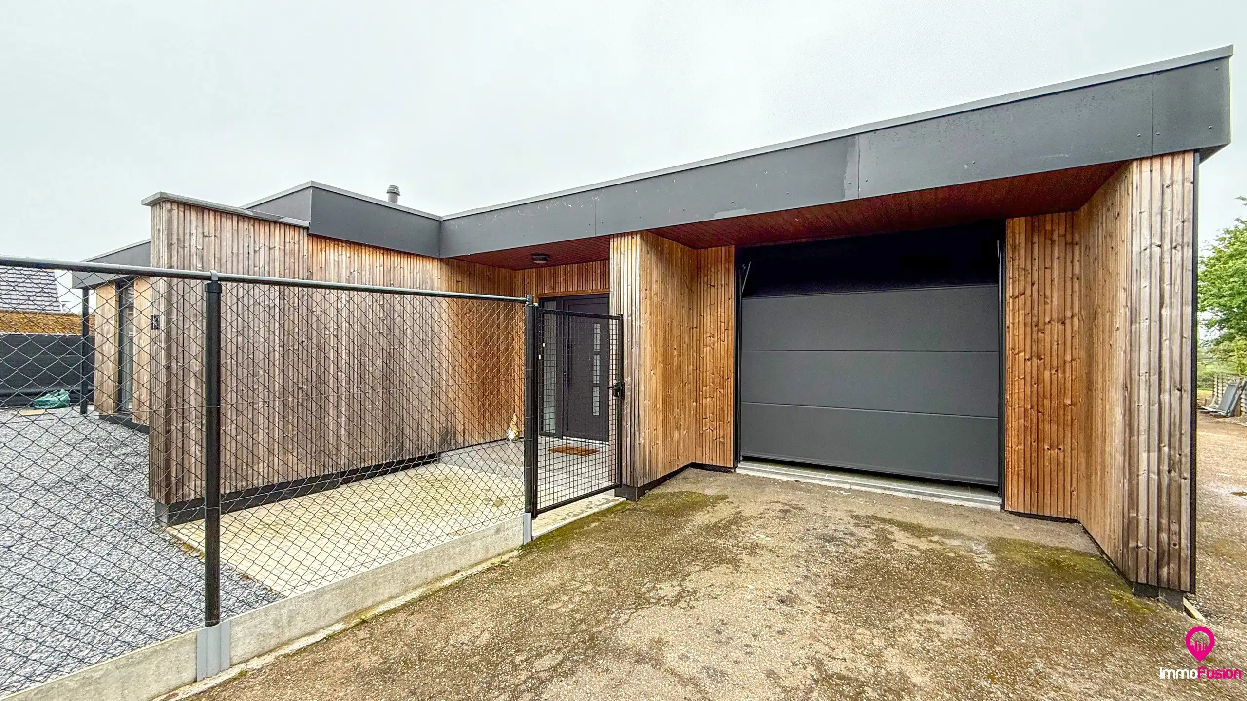 Gerenoveerde woning met 3 slaapkamers en ruime tuin! foto 38