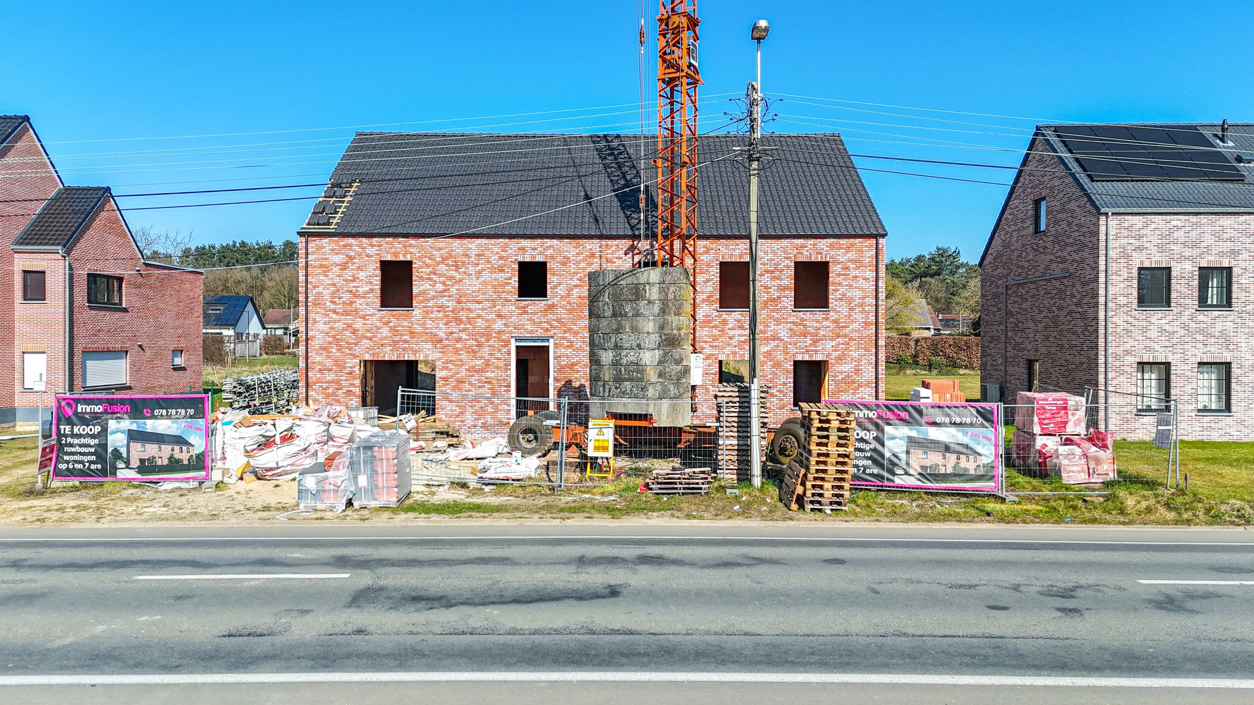Prachtige casco nieuwbouwbouwwoning met 4 á 5 slaapkamers! foto 2