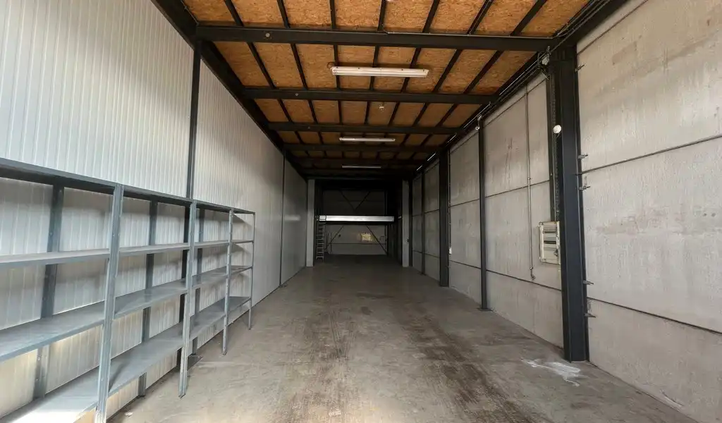 Bedrijfsgebouw met villa te huur langs  E17 in  Kruisem foto 7