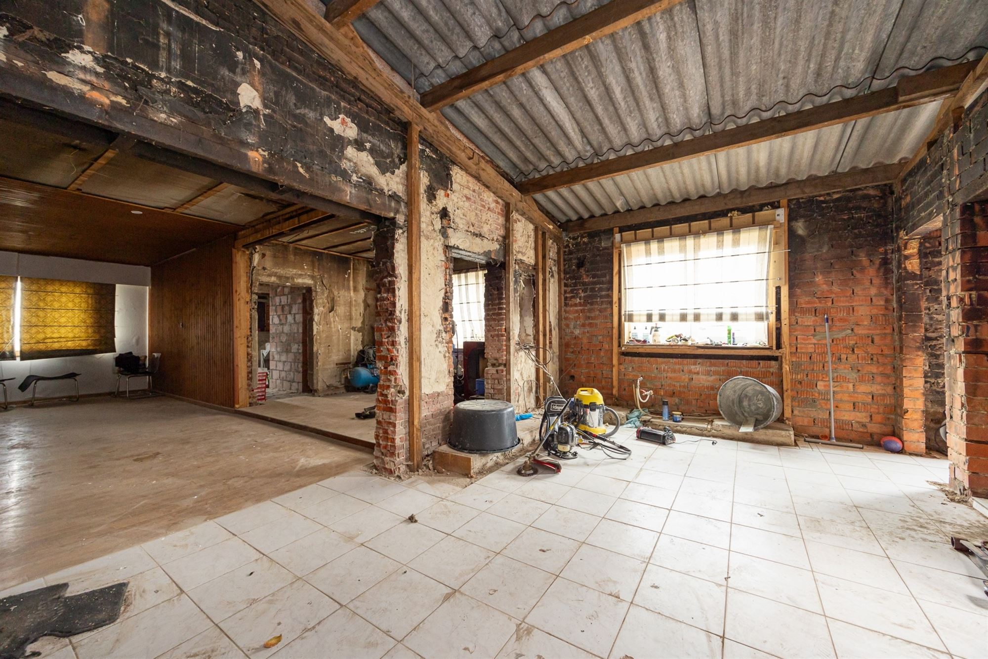 Te renoveren HOB op perceel van 693m² foto 17