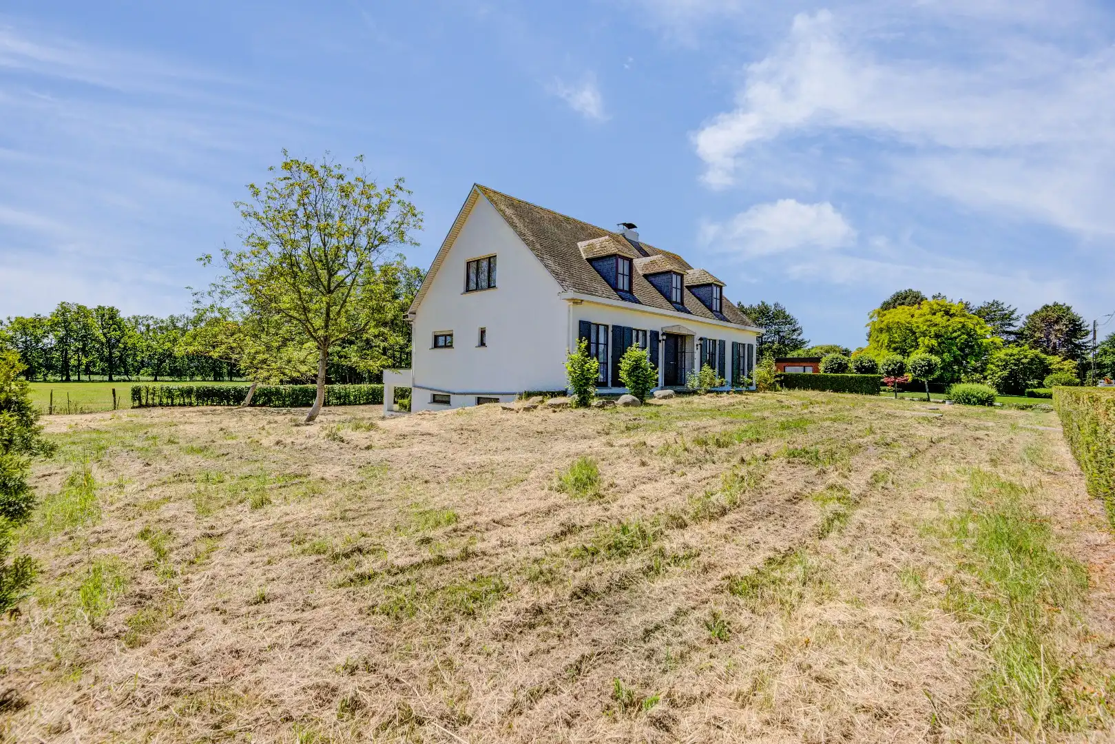 Ruime villa met 5 slaapkamers en grote tuin foto 25