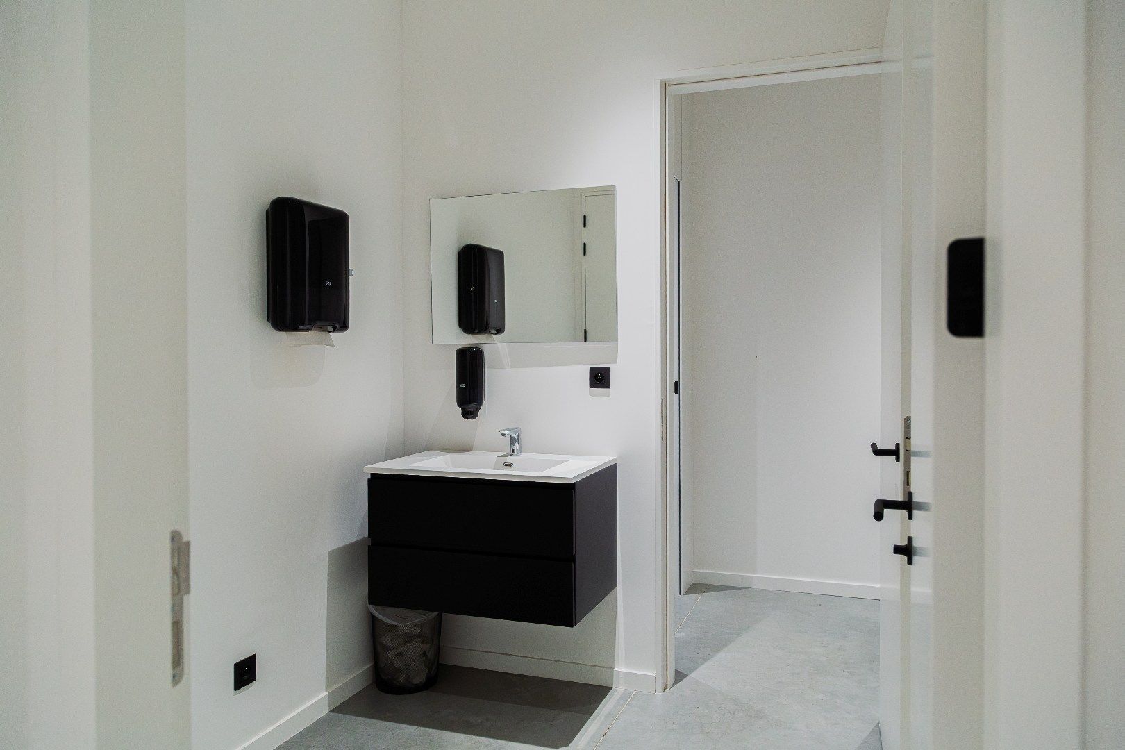 Kantoorgebouw op toplocatie  foto 15