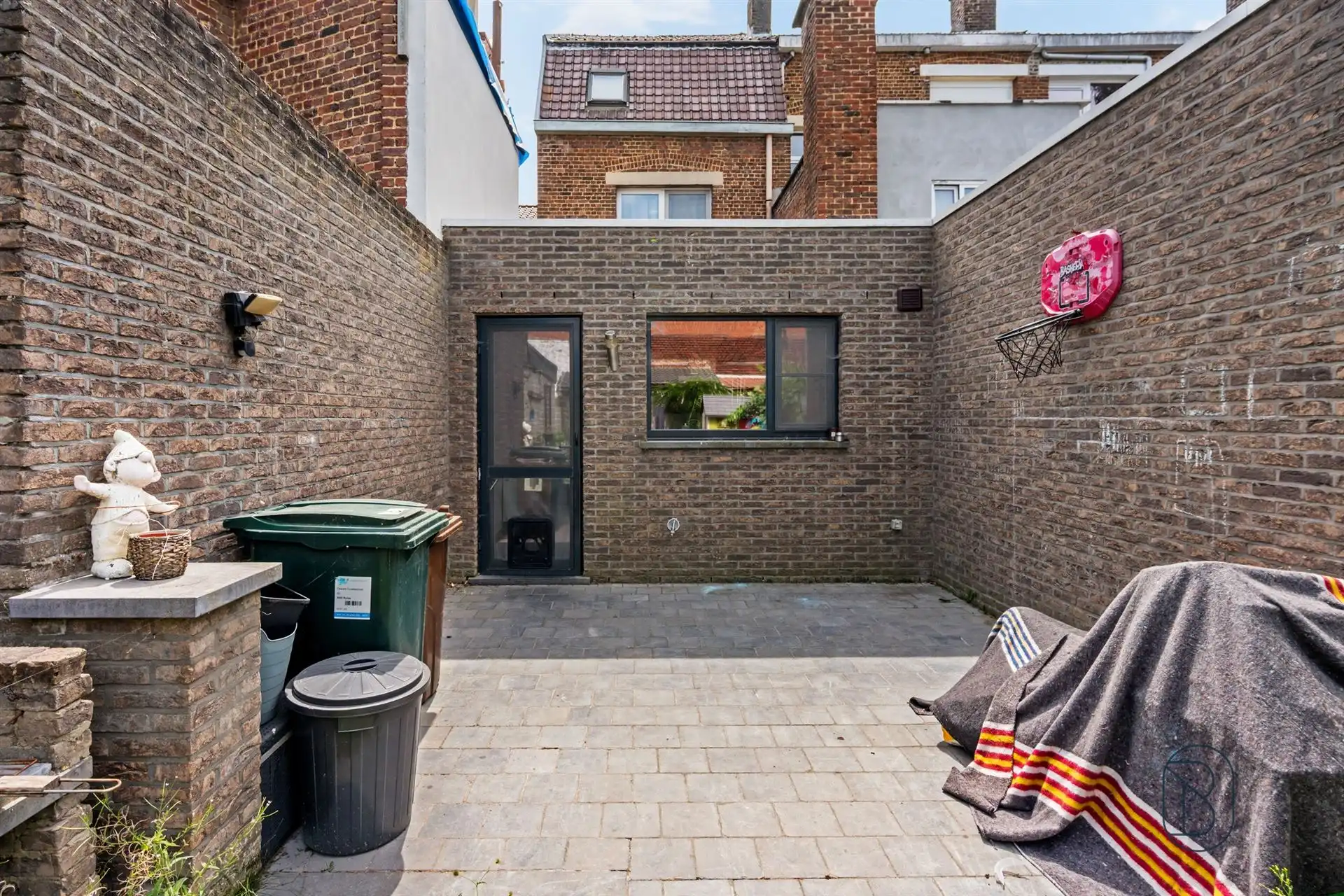 Instapklare karakterwoning met tuin en 4 slpks in Ronse foto 20
