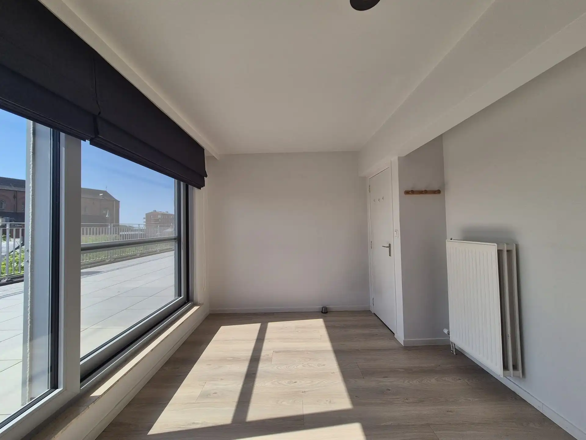 3-slaapkamer appartement met zeer groot terras huur in het centrum van Wetteren. foto 17