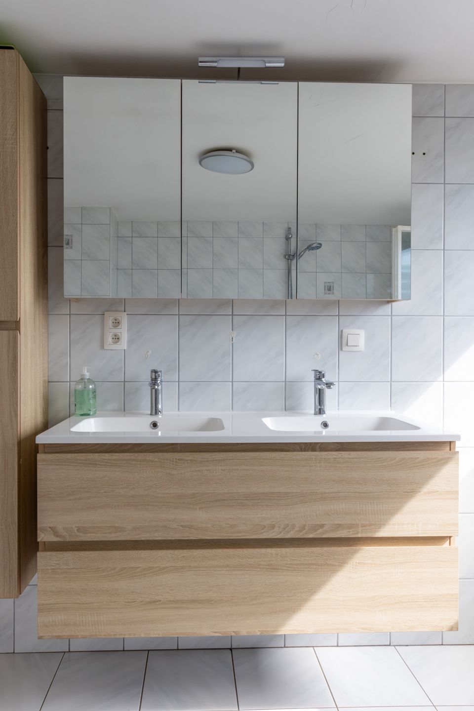 Instapklaar duplex-appartement met 2 slaapkamers en ruim terras in hartje Bornem foto 6
