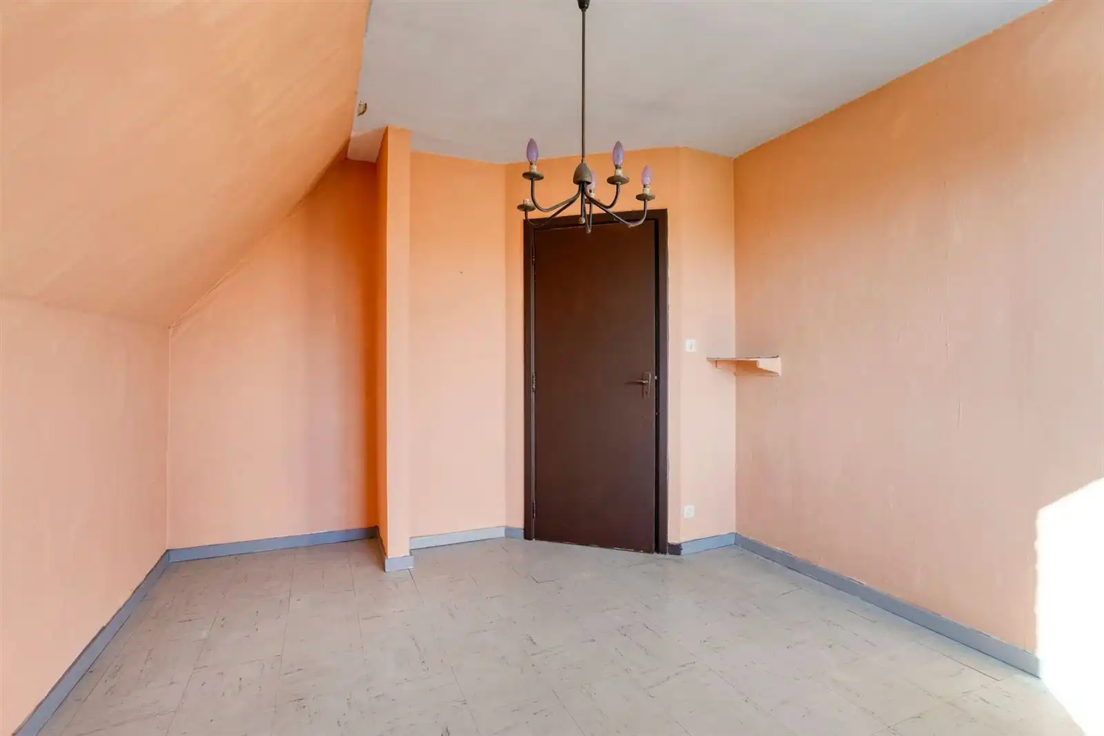 Alleenstaande woning met omringde tuin foto 20