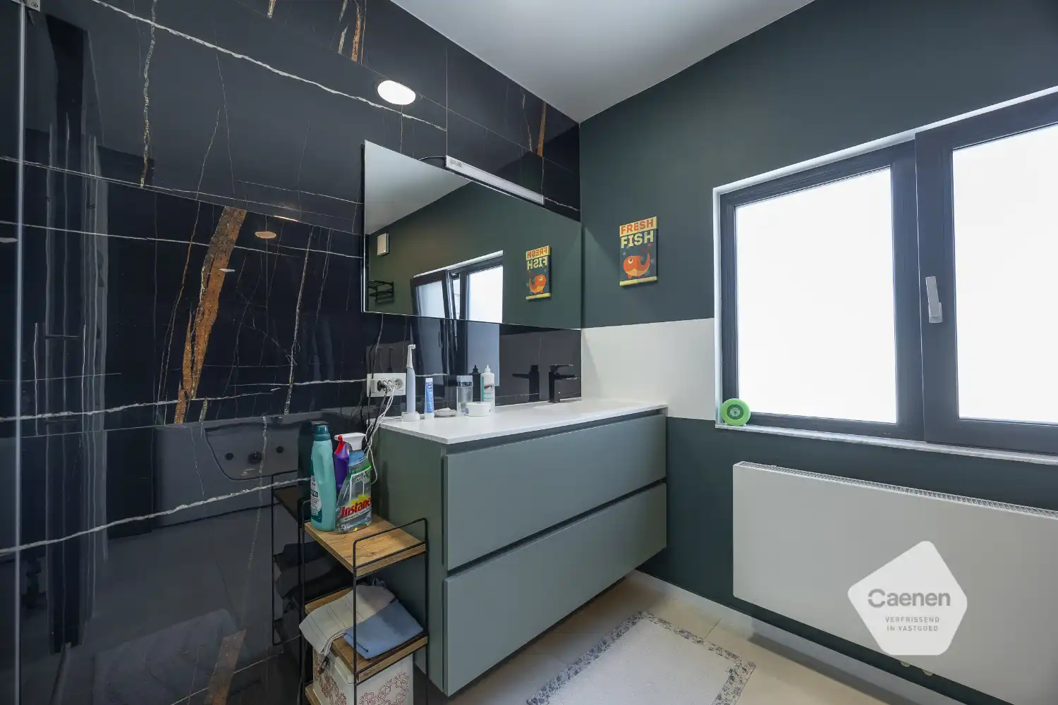 Ruim gerenoveerd drie slaapkamer appartement nabij centrum Oostende foto 21