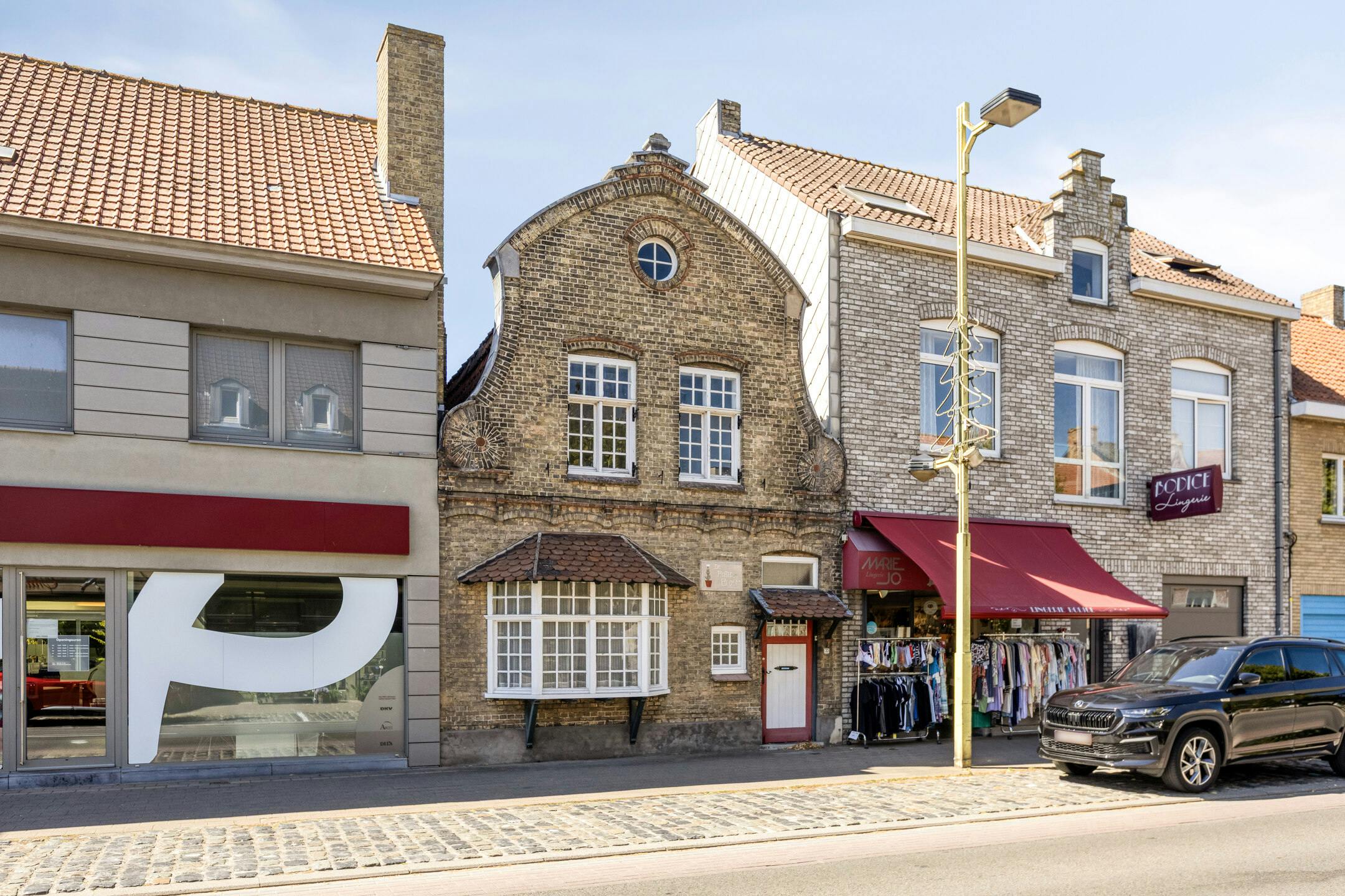 Charmante woning 'Pottebloem' in het hart van Oostduinkerke foto {{pictureIndex}}