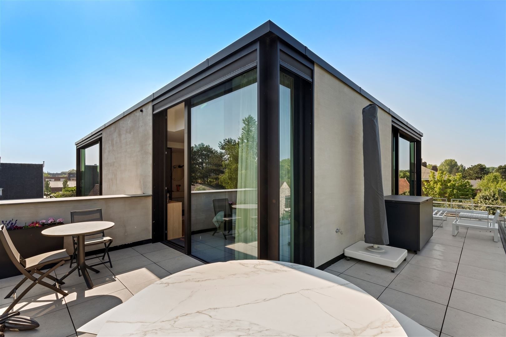Splinternieuwe penthouse met grote terrassen in topgebouw foto 22