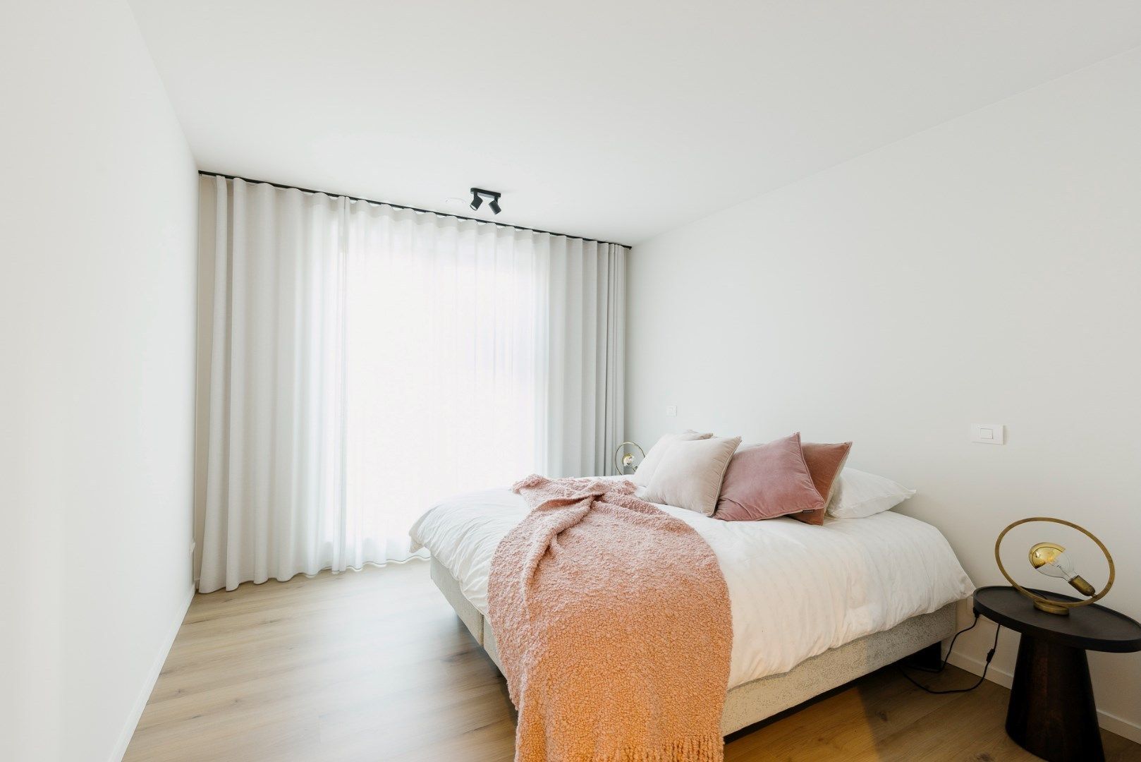 Instapklare nieuwbouwwoningen in hartje Harelbeke foto 9