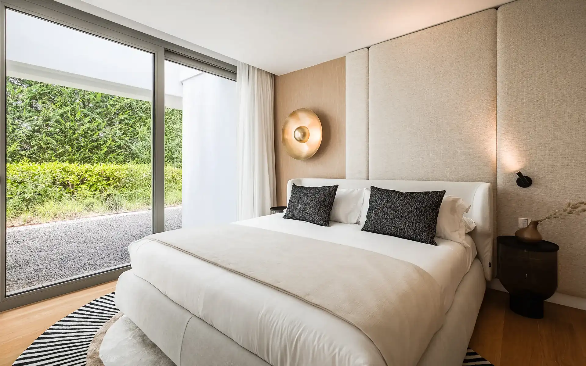 Moderne designvilla in El Paraíso op de New Golden Mile van Marbella foto 15