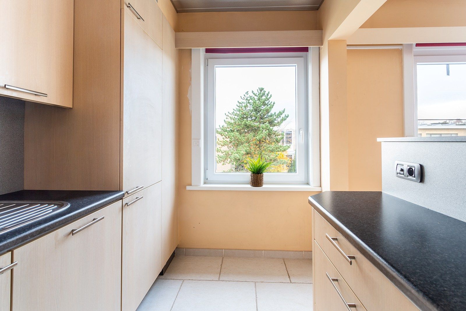 Lichtrijk 2-slaapkamerappartement in kleinschalig gebouw op Linkeroever foto 9