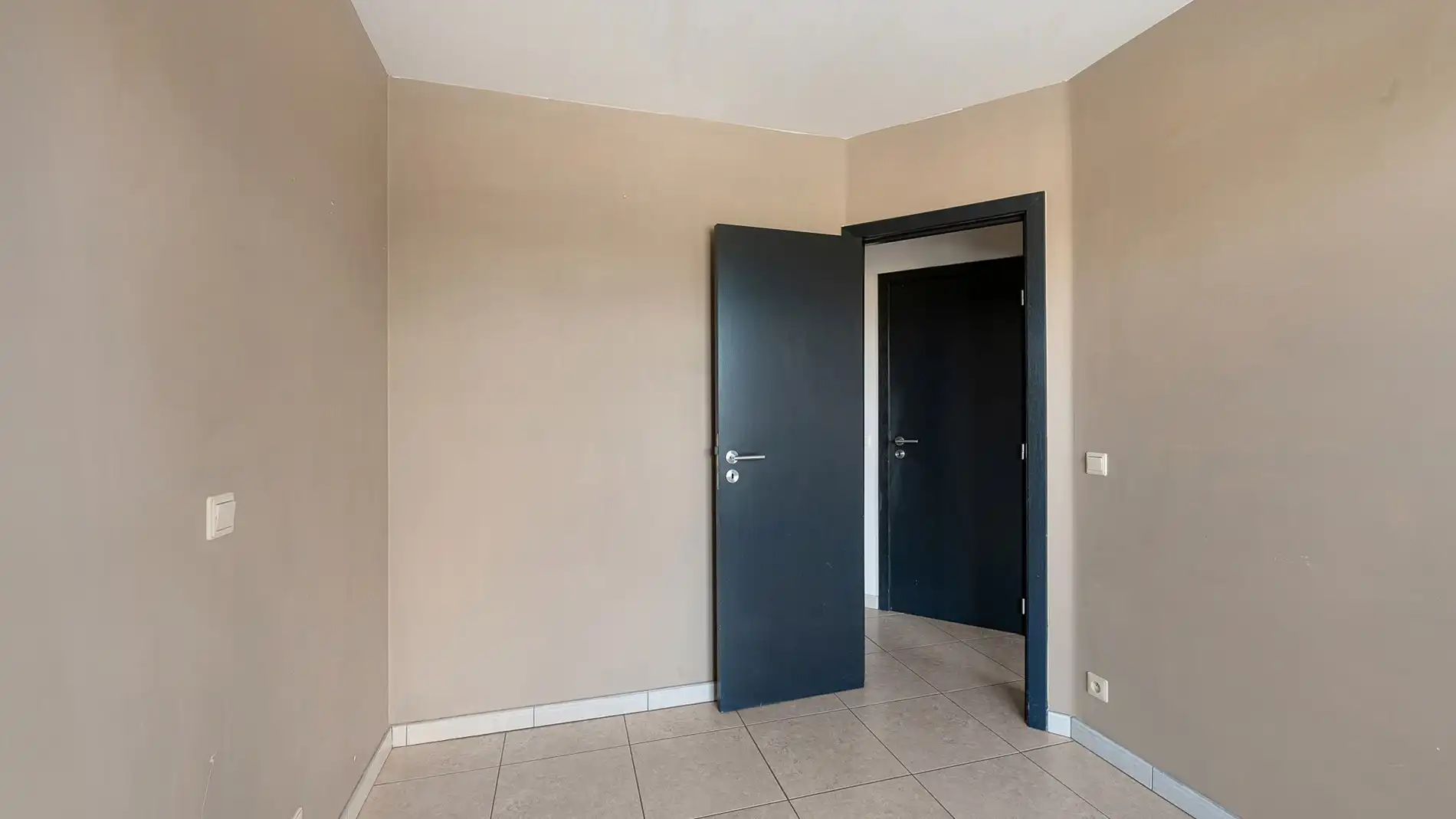 Verzorgd appartement op een centrale locatie te Heist. Garage mogelijk foto 14