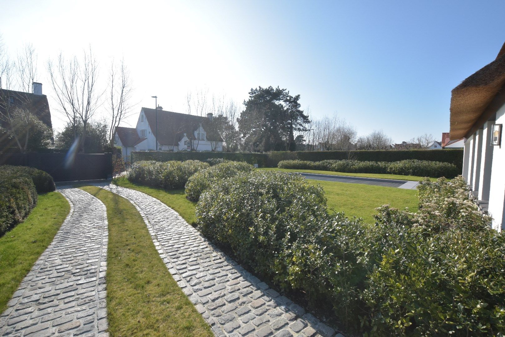 Compleet gerenoveerde villa aan de rand van het Zoute. foto 26