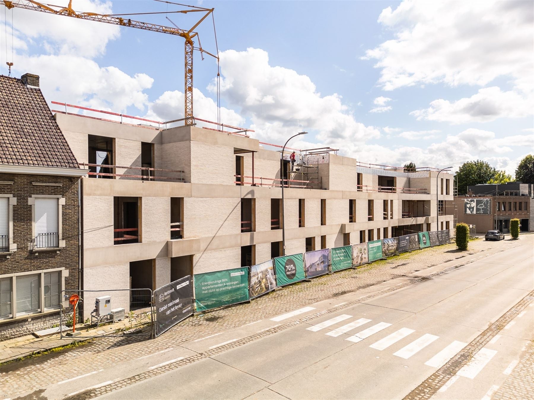 Prachtig nieuwbouwappartement met veel lichtinval foto 2