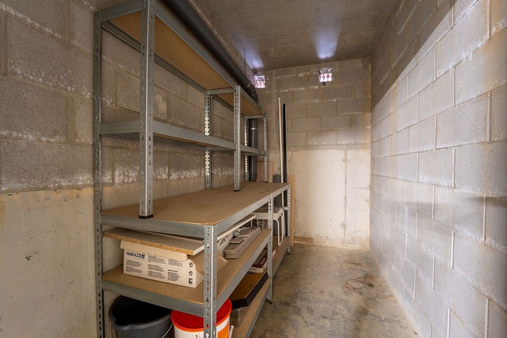 GUNSTIG GELEGEN 2 SLAAPKAMER APPARTEMENT 94 M² MET ONDERGRONDSE AUTOSTANDPLAATS EN KELDERBERGING IN HET CENTRUM VAN ZOLDER foto 23