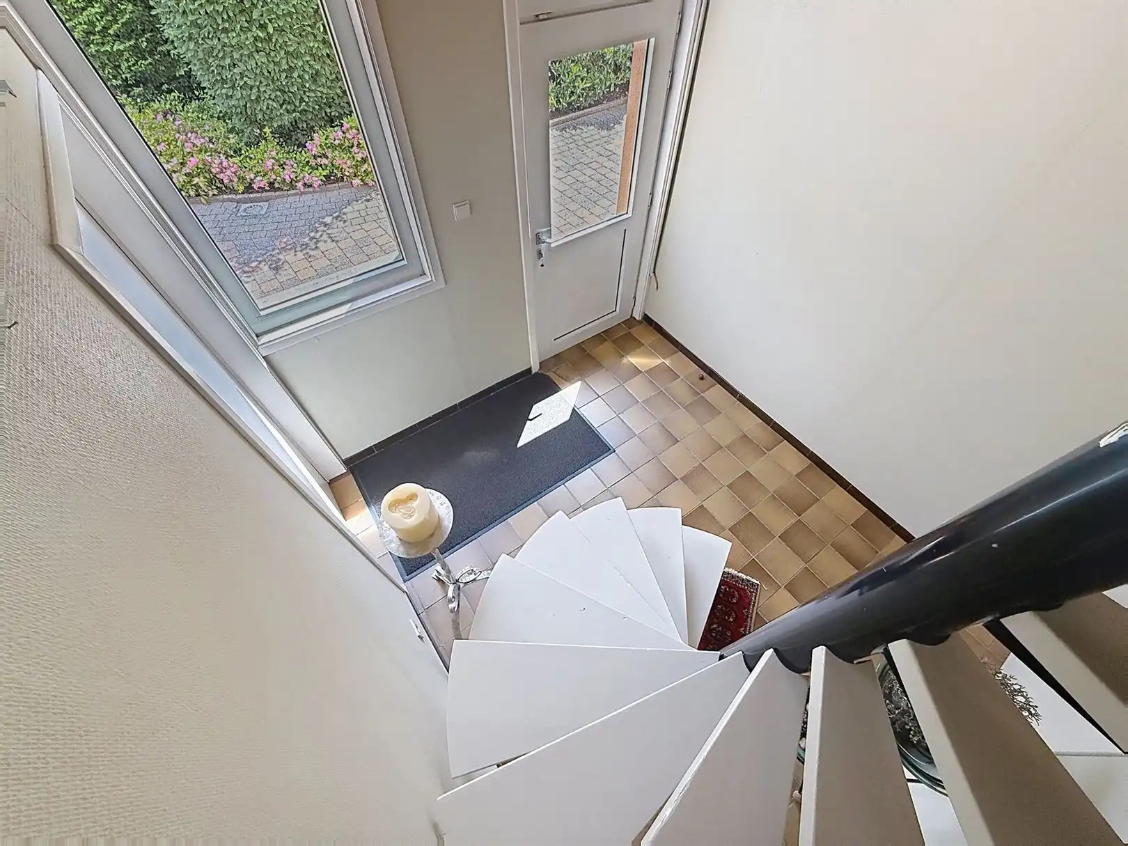 Ruime woning met extra woon- of werkpotentieel  foto 57