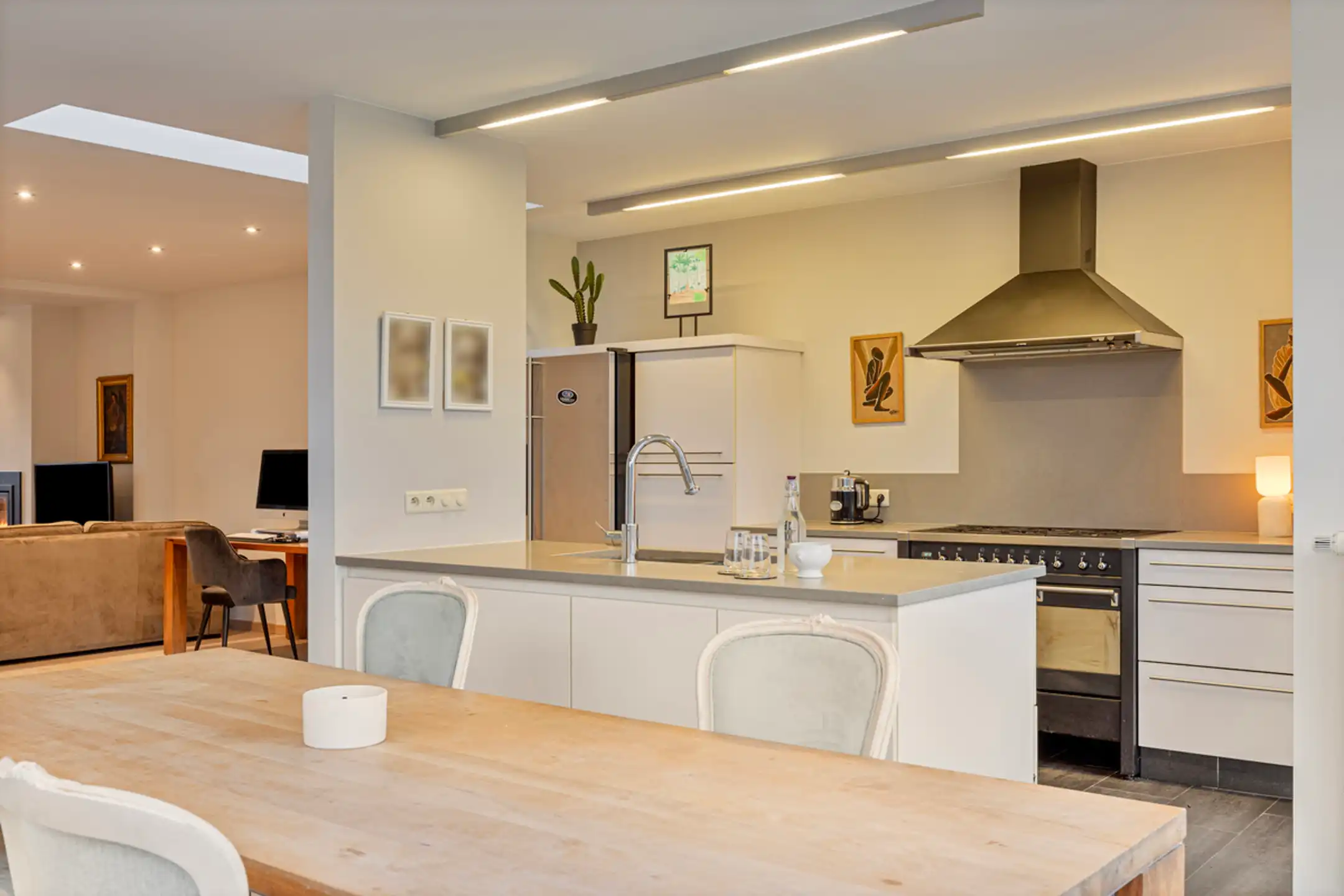 Charmante bemeubelde woning op toplocatie in Lanaken foto 6