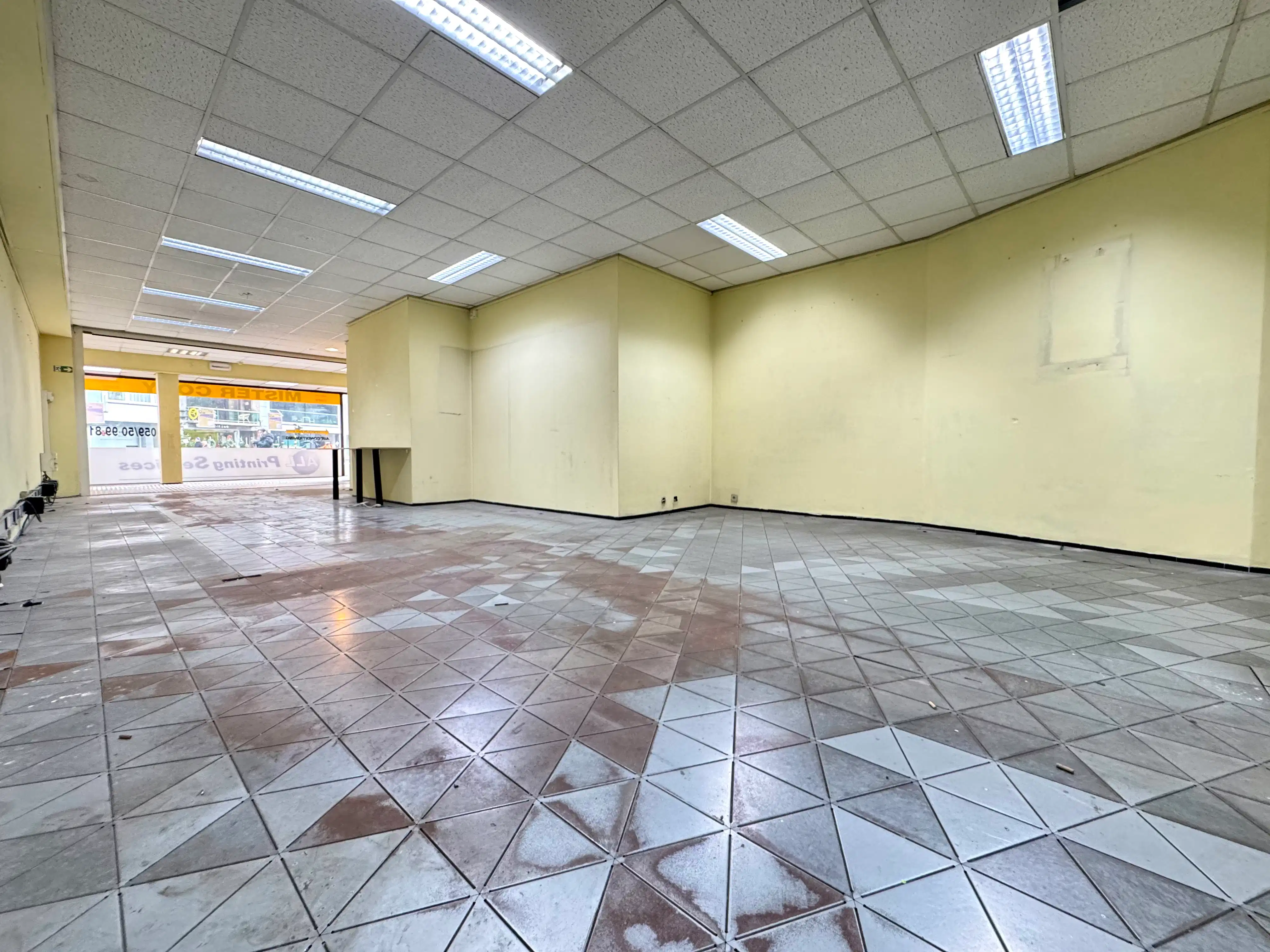 Handelsgelijkvloers 105 m² foto 6