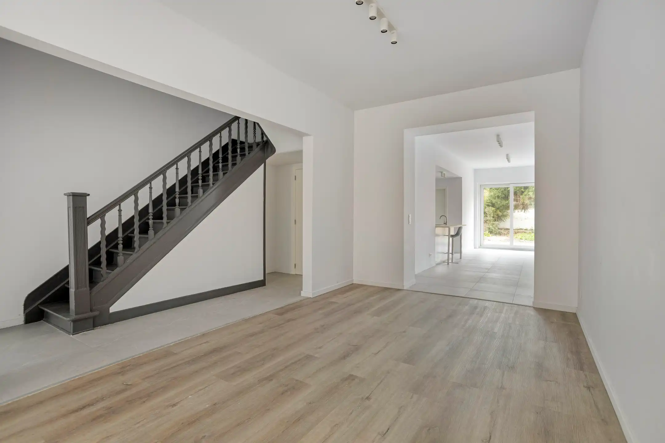 Instapklaar herenhuis (EPC A) met 6 slaapkamers vlakbij Leuven foto 6