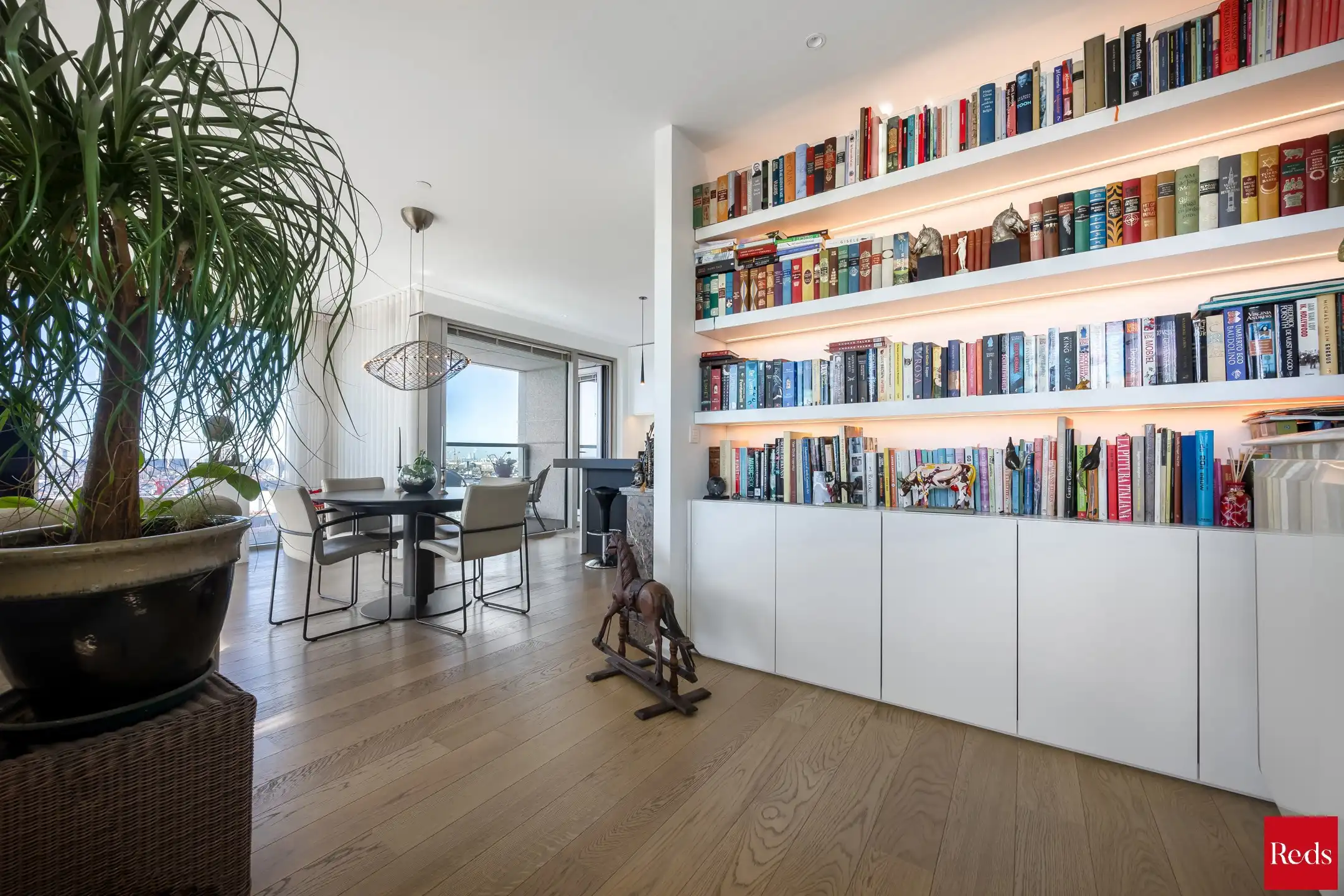 Uitzonderlijke appartement met een panoramisch uitzicht foto 15