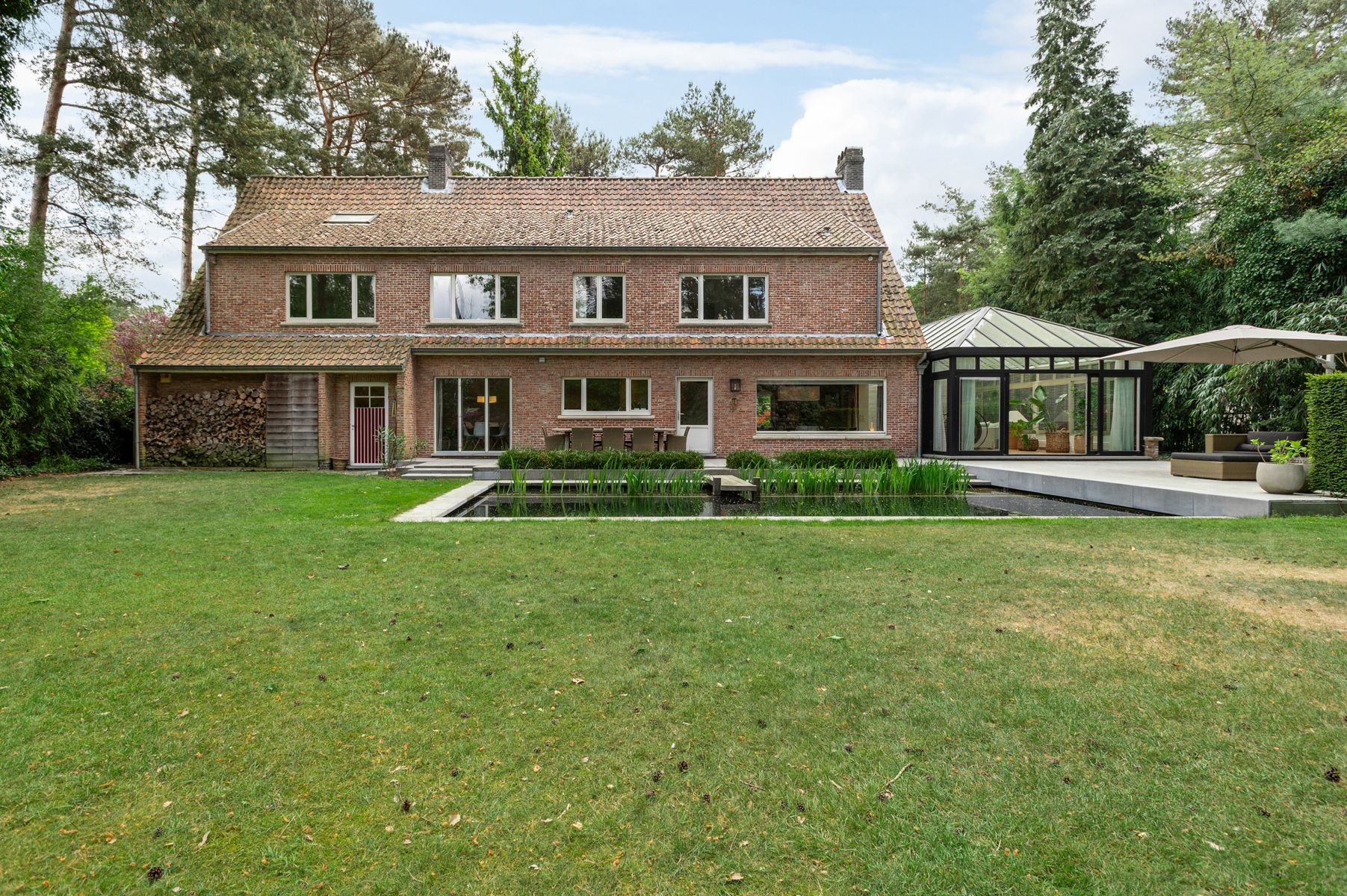 Koningshof! Ruime villa met zwemvijver op ca. 2005 m². foto 20