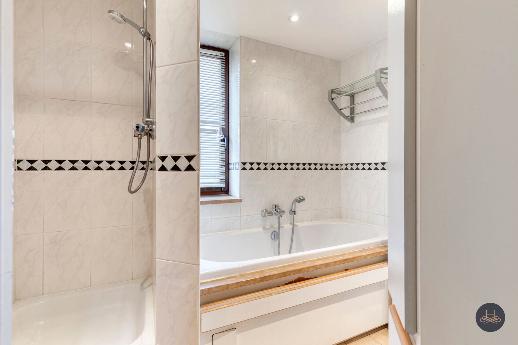 Instapklare woning met mooie tuin op toplocatie foto 14