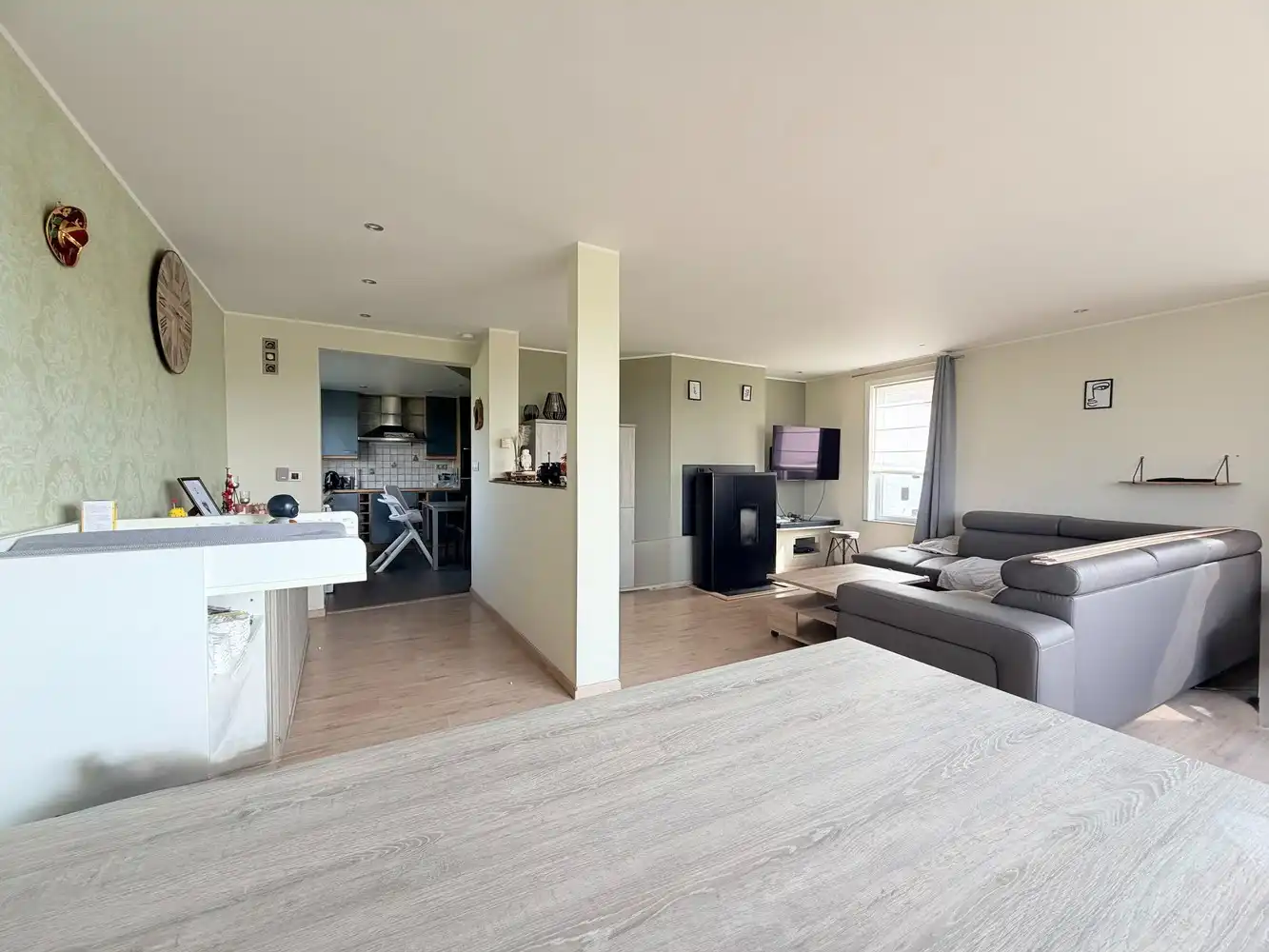 Instapklare woning met  ruime garage en landelijk uitzicht in Vladslo foto 4