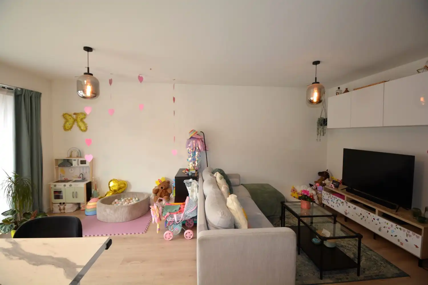 RECENT APP. MET 2 SLK, TERRAS EN PARKING! foto 4