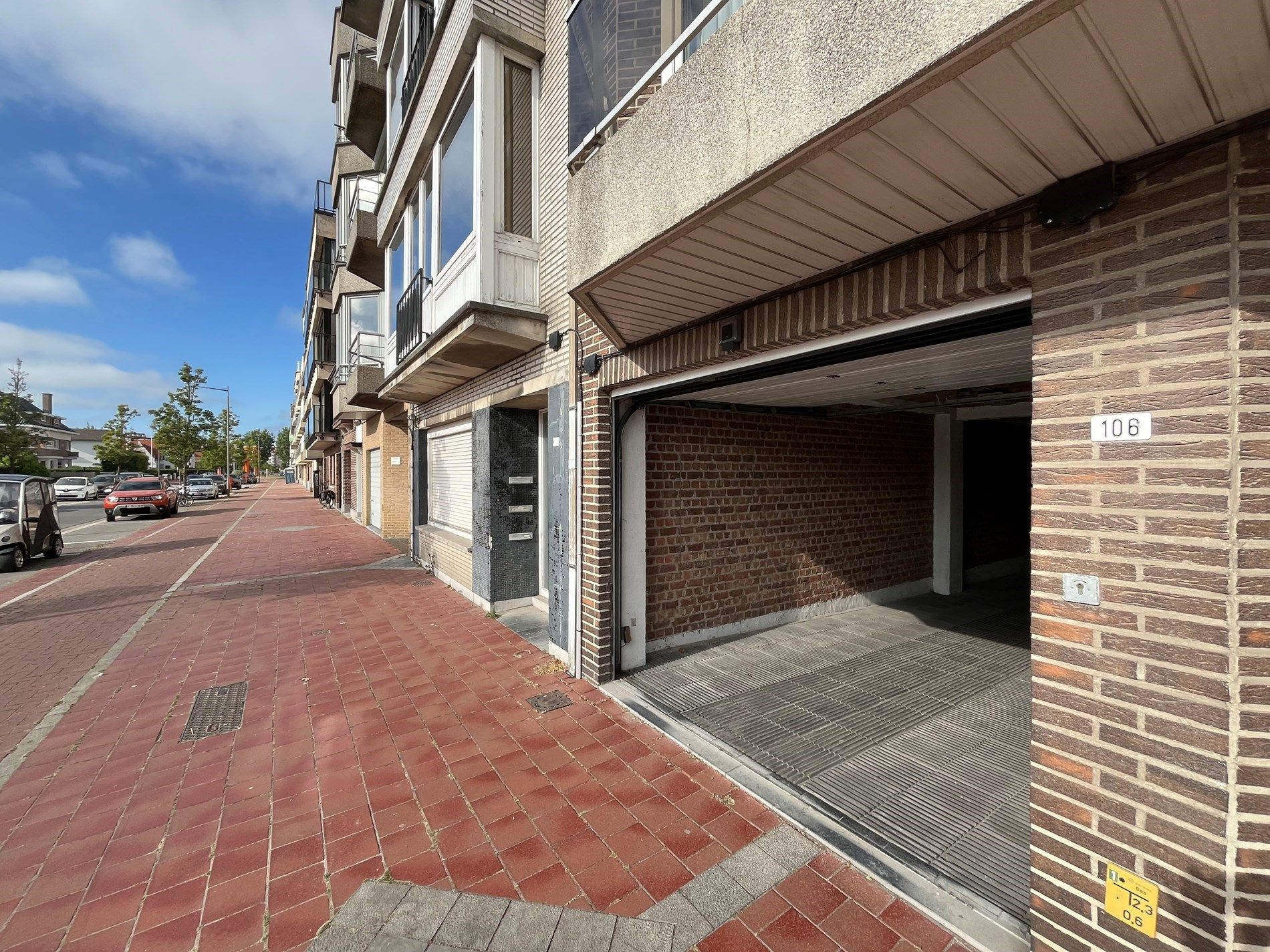 ()=>{if(producerUpdateValueVersion(node),producerAccessed(node),node.value===ERRORED)throw node.error;return node.value} Koningslaan 106 - - 8300 Knokke-Heist