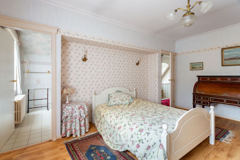 Toplocatie! Uiterst charmante villa met een zee van ruimte, Z-W tuin! foto 19